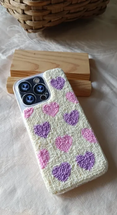 iPhone 15 Pro Uyumlu Mor Kalp Desen Punch Telefon Kılıfı