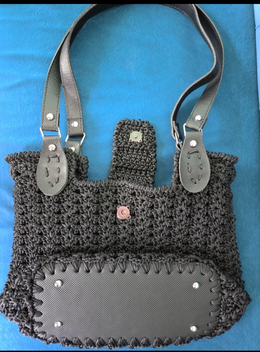 Siyah Makrome Örgü Omuz Çantası - Astarlı ve Çıtçıtlı Detaylı