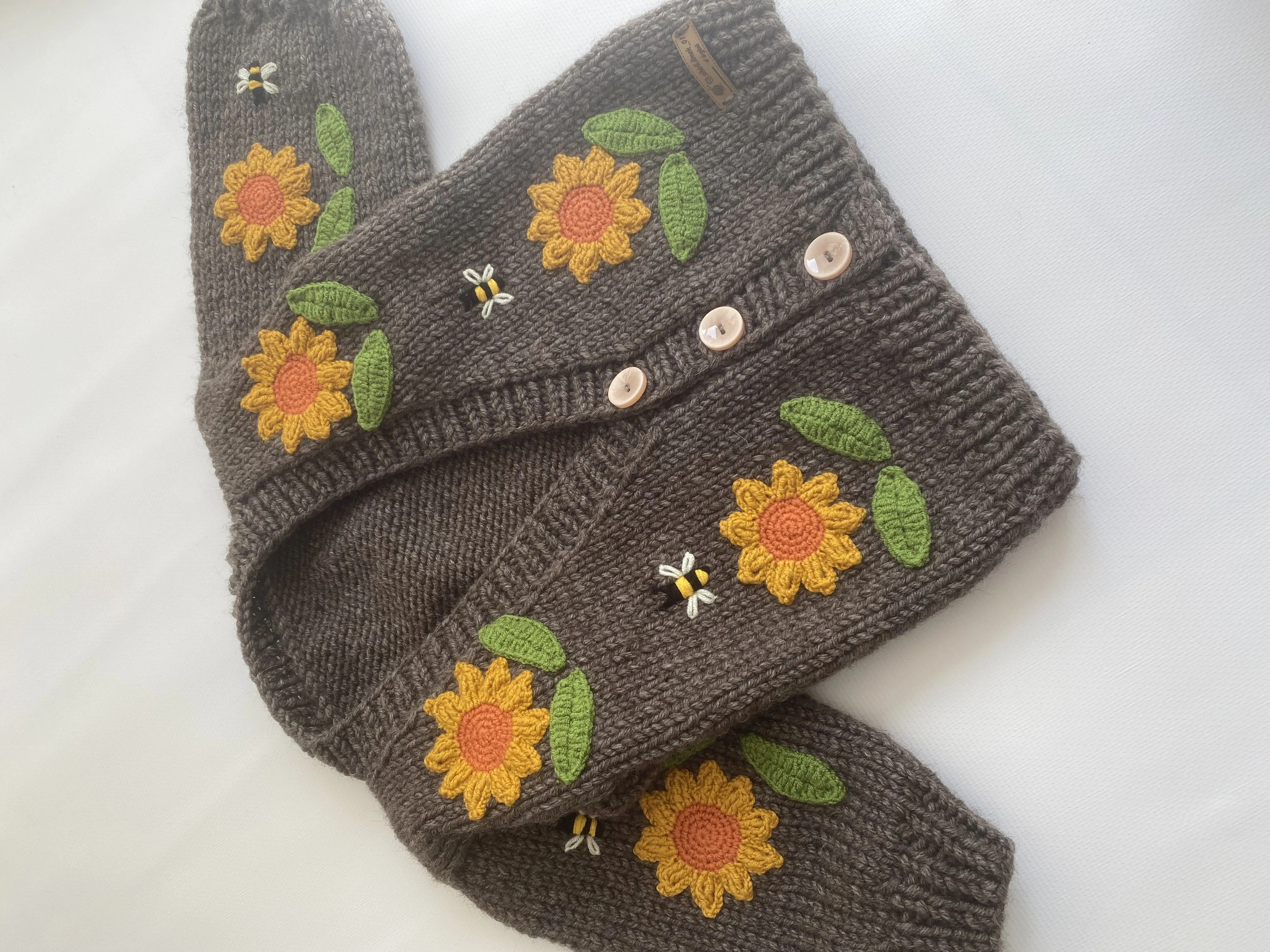 Ayçiçeği Desenli Bebek Hırka Crop - El Emeği Örgü