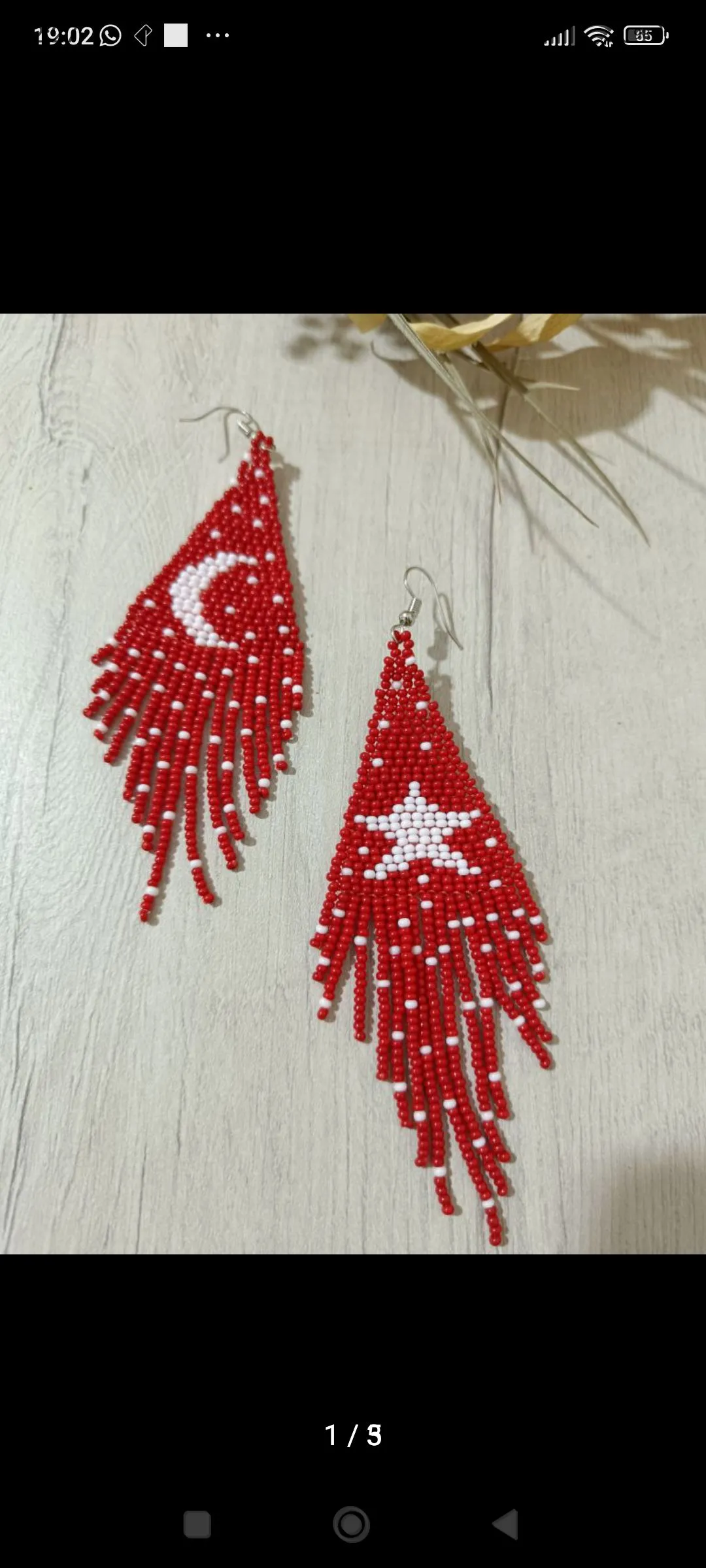 Kırmızı Beyaz Renkli Bayraklı Küpe - Kum Boncuklu, El Emeği