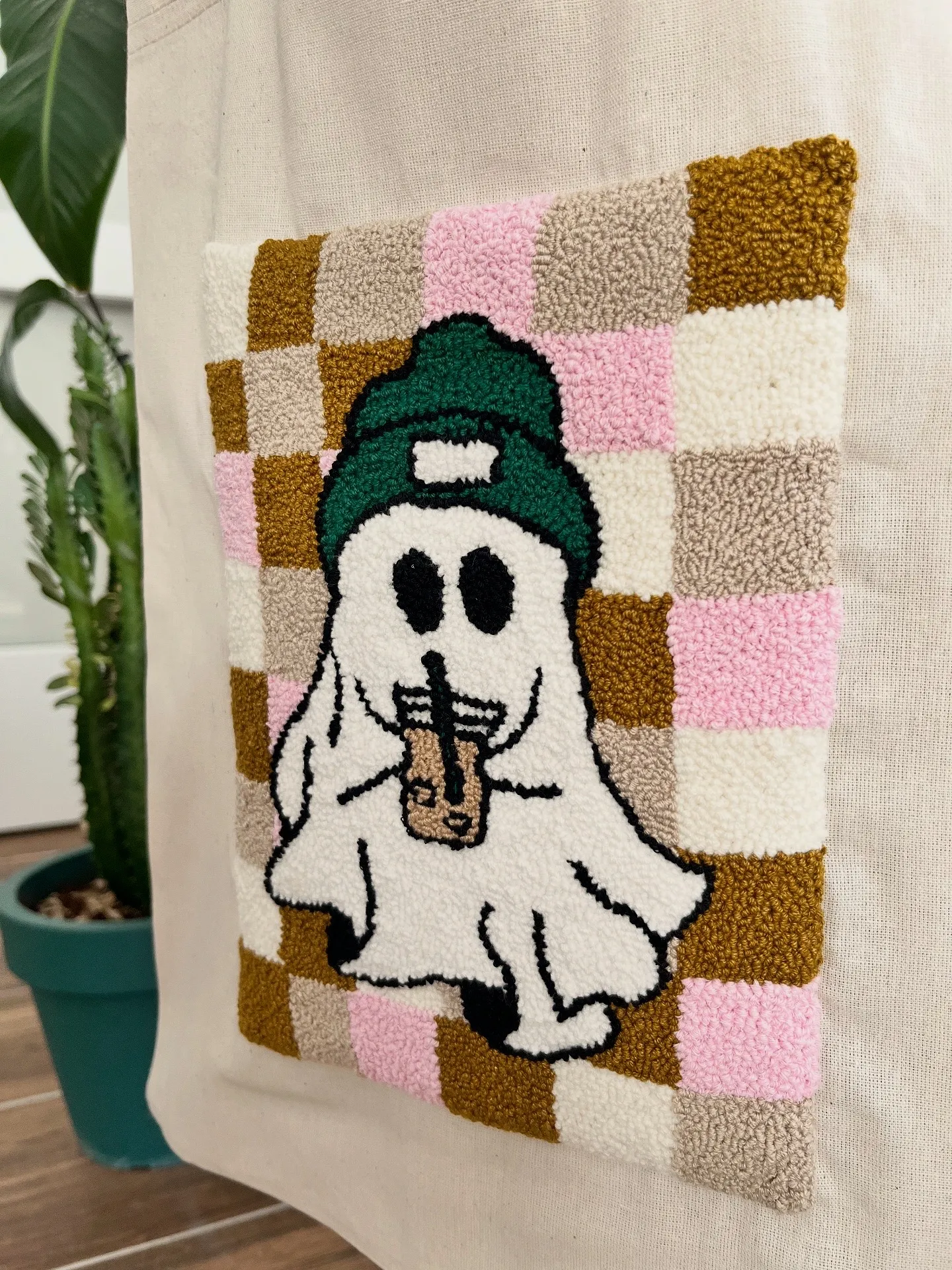 Cadılar Bayramı Temalı Hayalet Figürlü Punch Nakışlı Bez Çanta