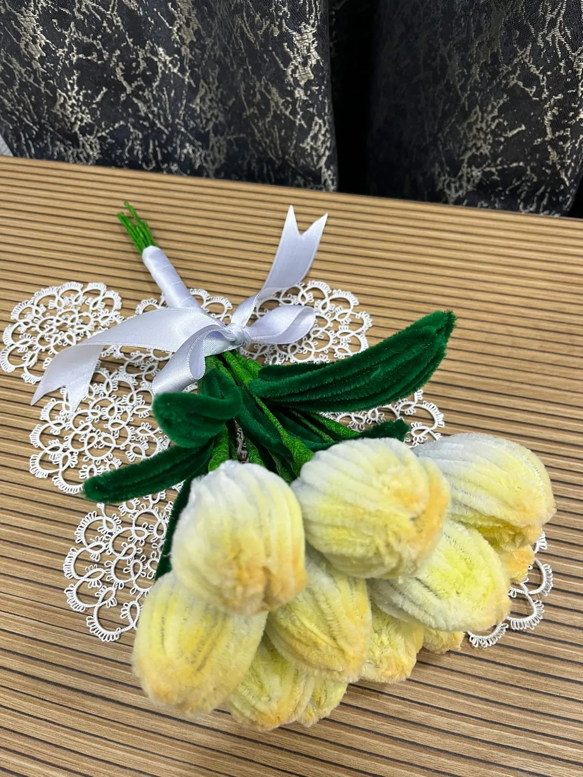 Sarı Şönil Kapalı Lale Gelin Buketi - Solmayan Düğün Çiçeği