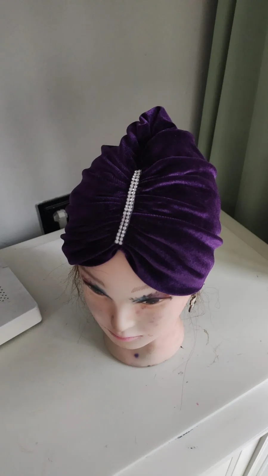 Önü Taş İşlemeli Mor Renk Dış Bone