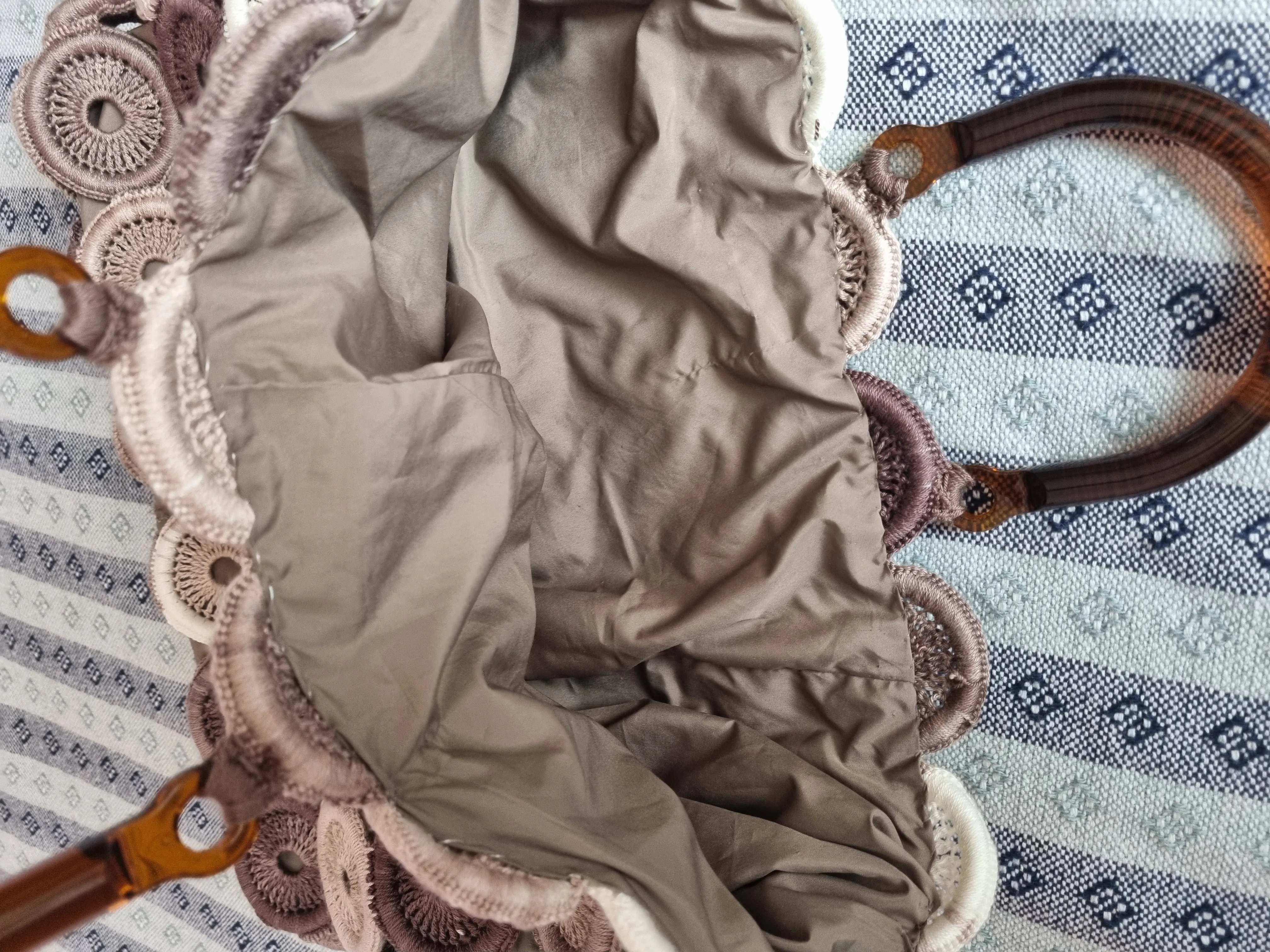 Batik Desenli Örgü Kadın El Çantası - Alize Diva İplikten El Yapımı