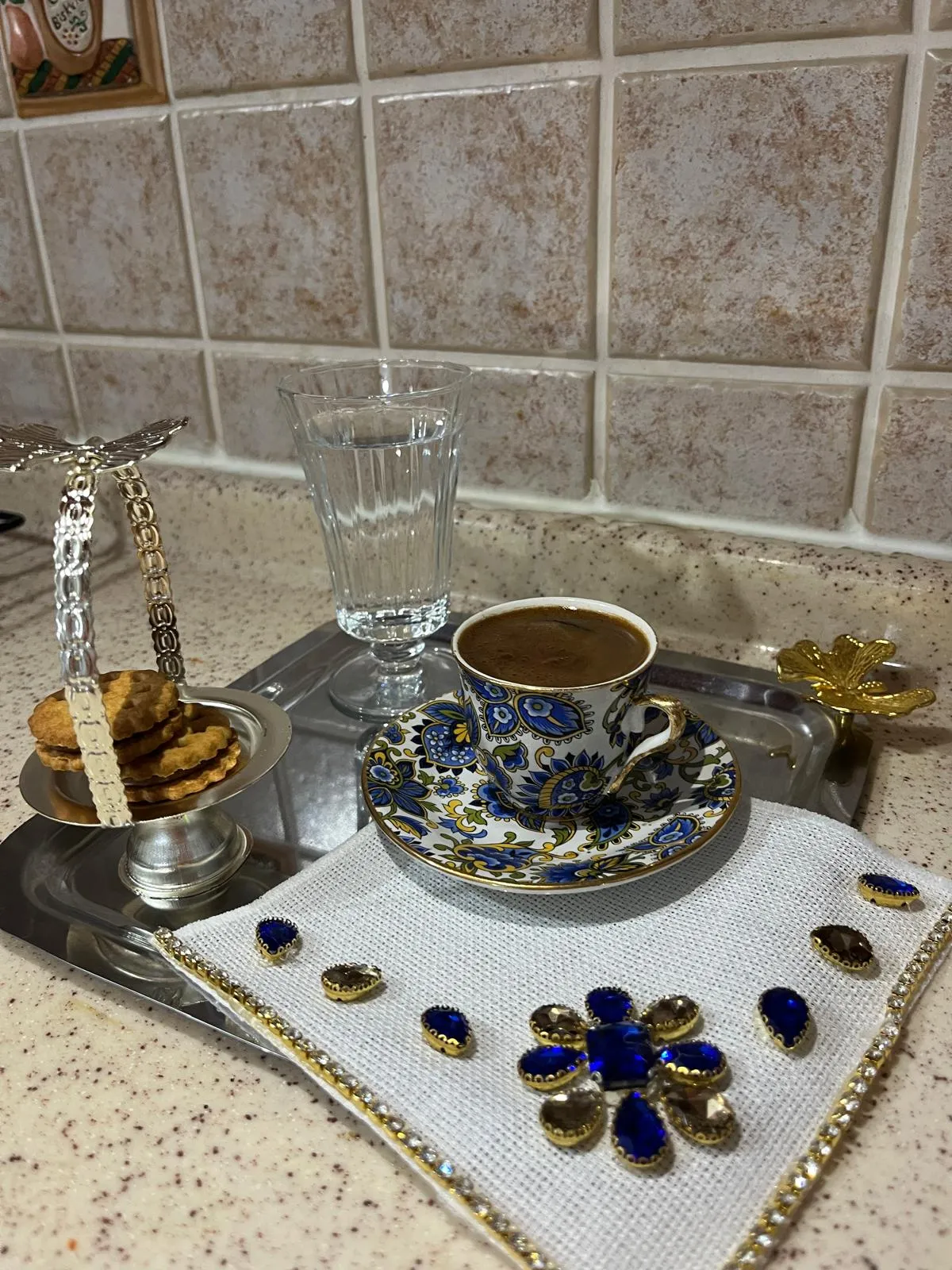 Mavi Taşlı Gold Detaylı Kahve Sunum Peçetesi (6’lı Set)