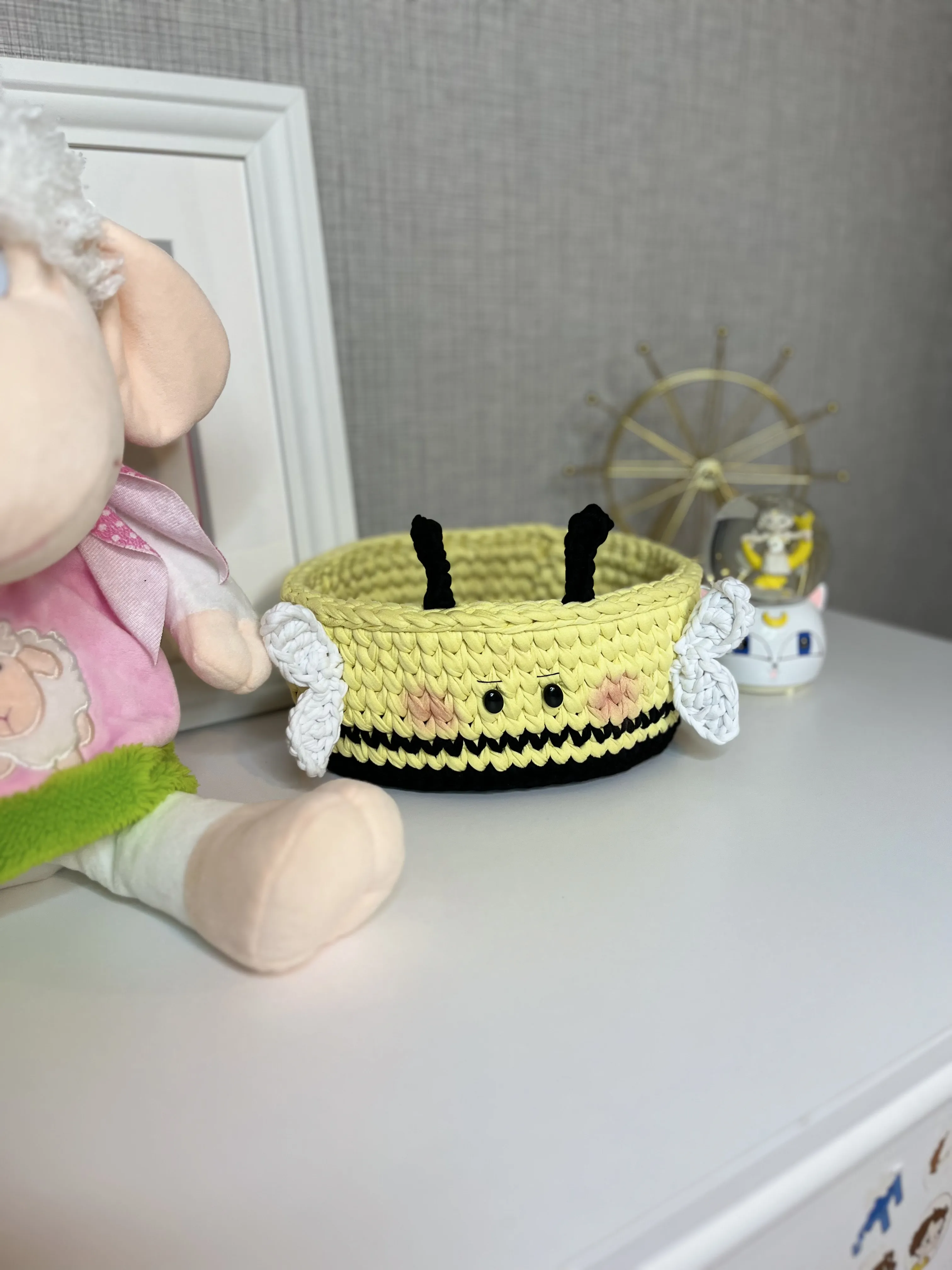 Sarı Arı Temalı Örgü Sepet - Bebek Odası Düzenleyici - El Emeği