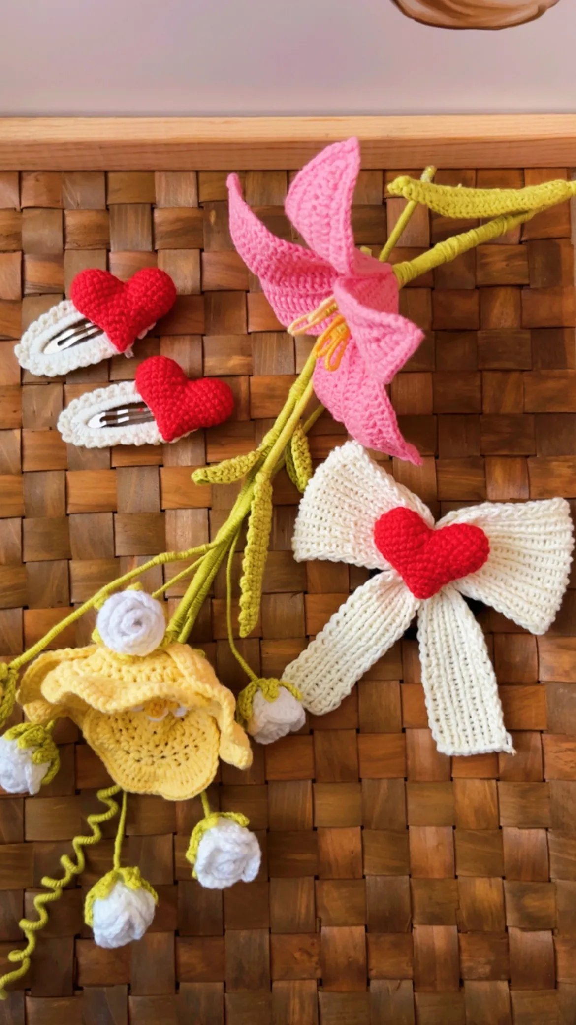 Örgü Kalp Toka ve Fiyonk Saç Aksesuarı - El Emeği Tığ İşi