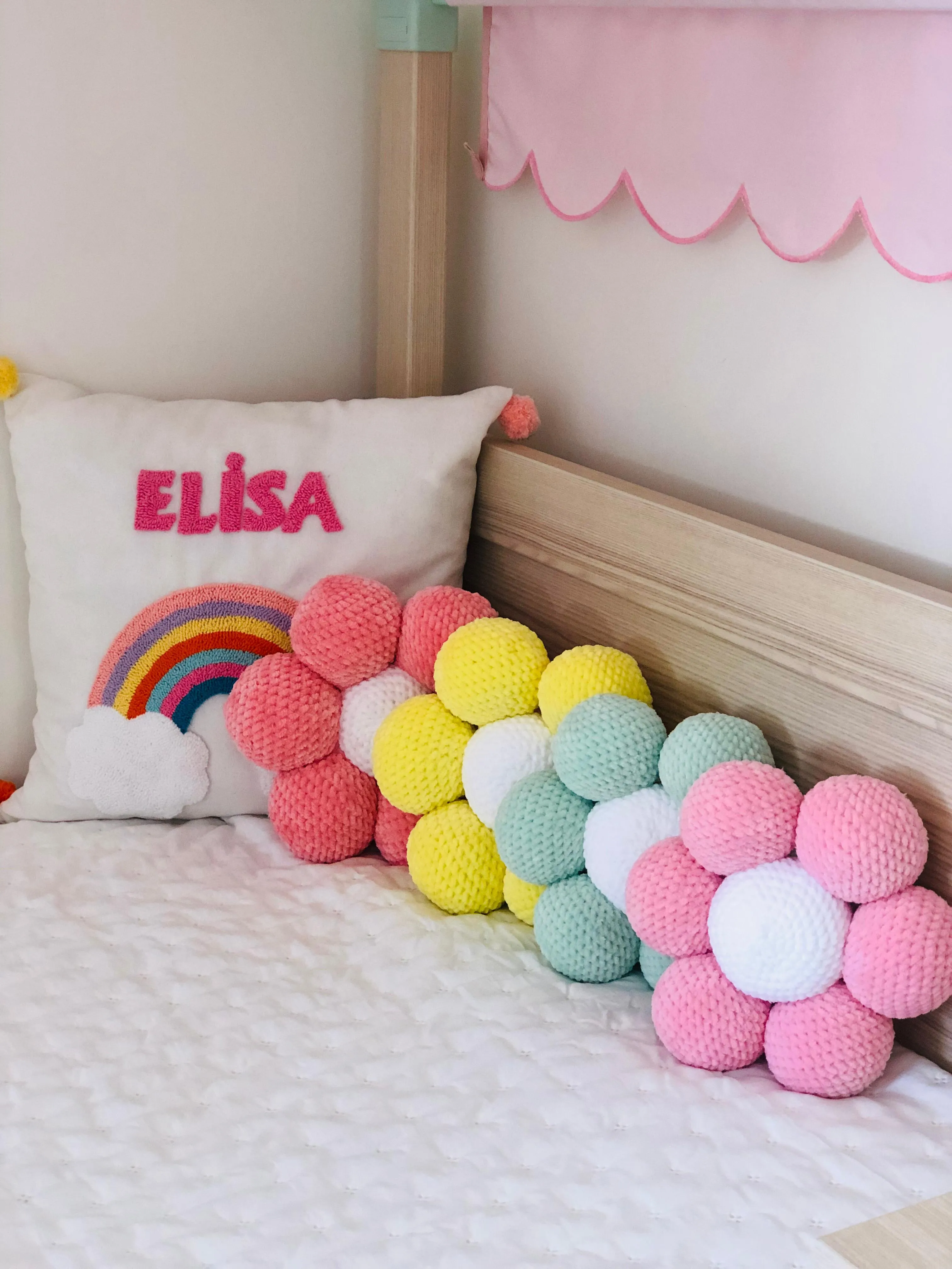 Renkli Peluş Papatya Yastık Dekoratif Çocuk Odası Yastığı - El Emeği