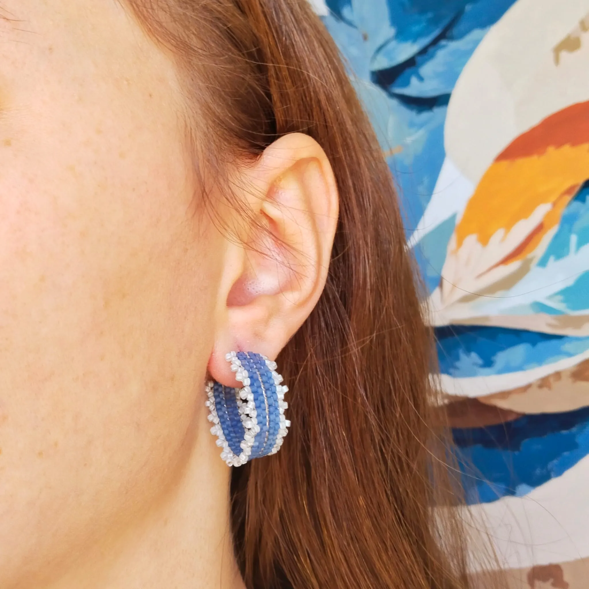 Buz Mavi Miyuki Boncuklu Halka Küpe - Şık ve Zarif Tasarım