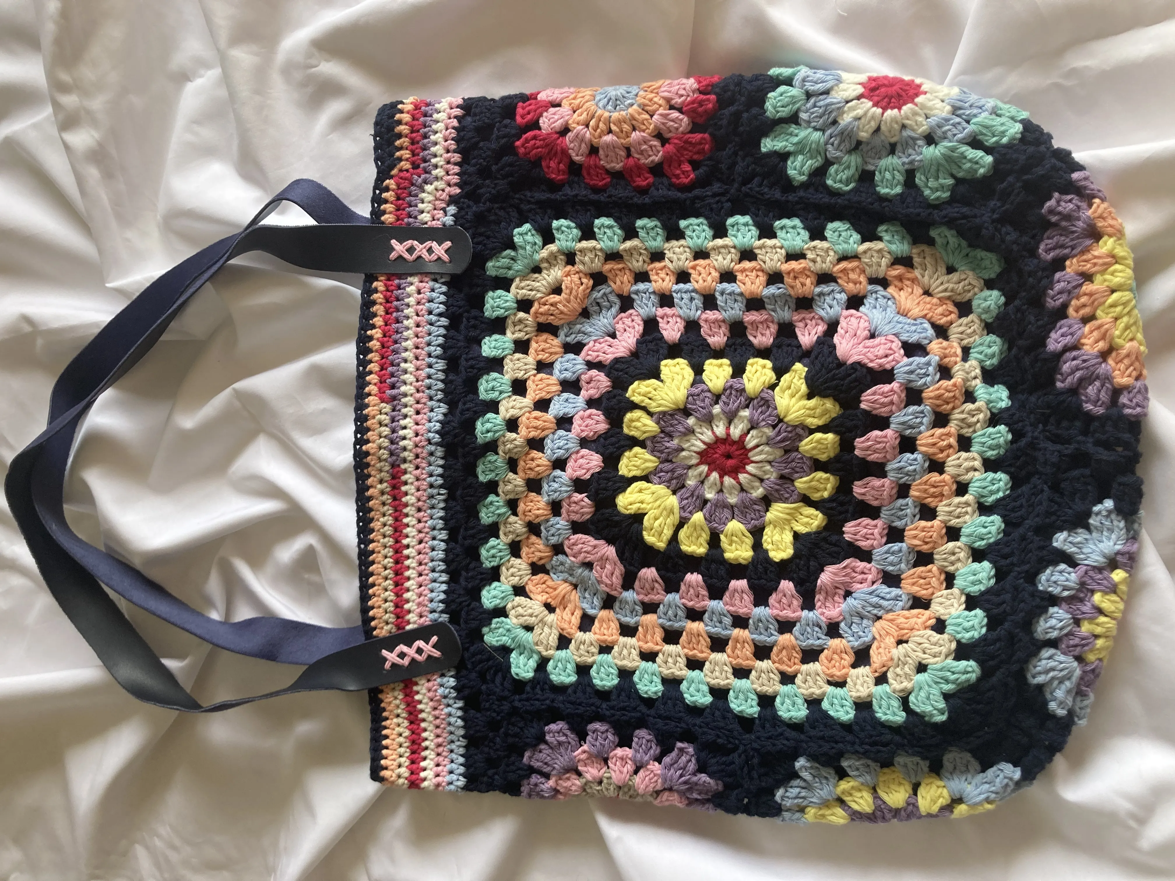 Örgü Motifli Kol Çantası - Lacivert ve Pastel Tonlarda El Emeği