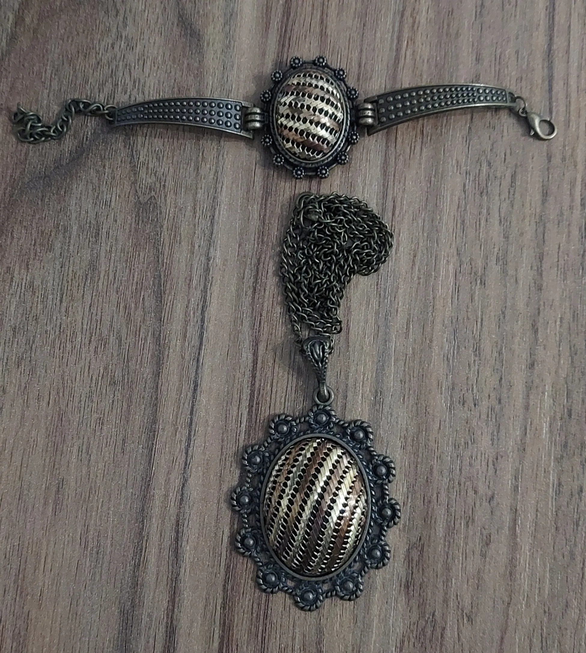 Antik Yeşil Tel Kırma Takı Seti - Bileklik ve Kolye Bartın İşi