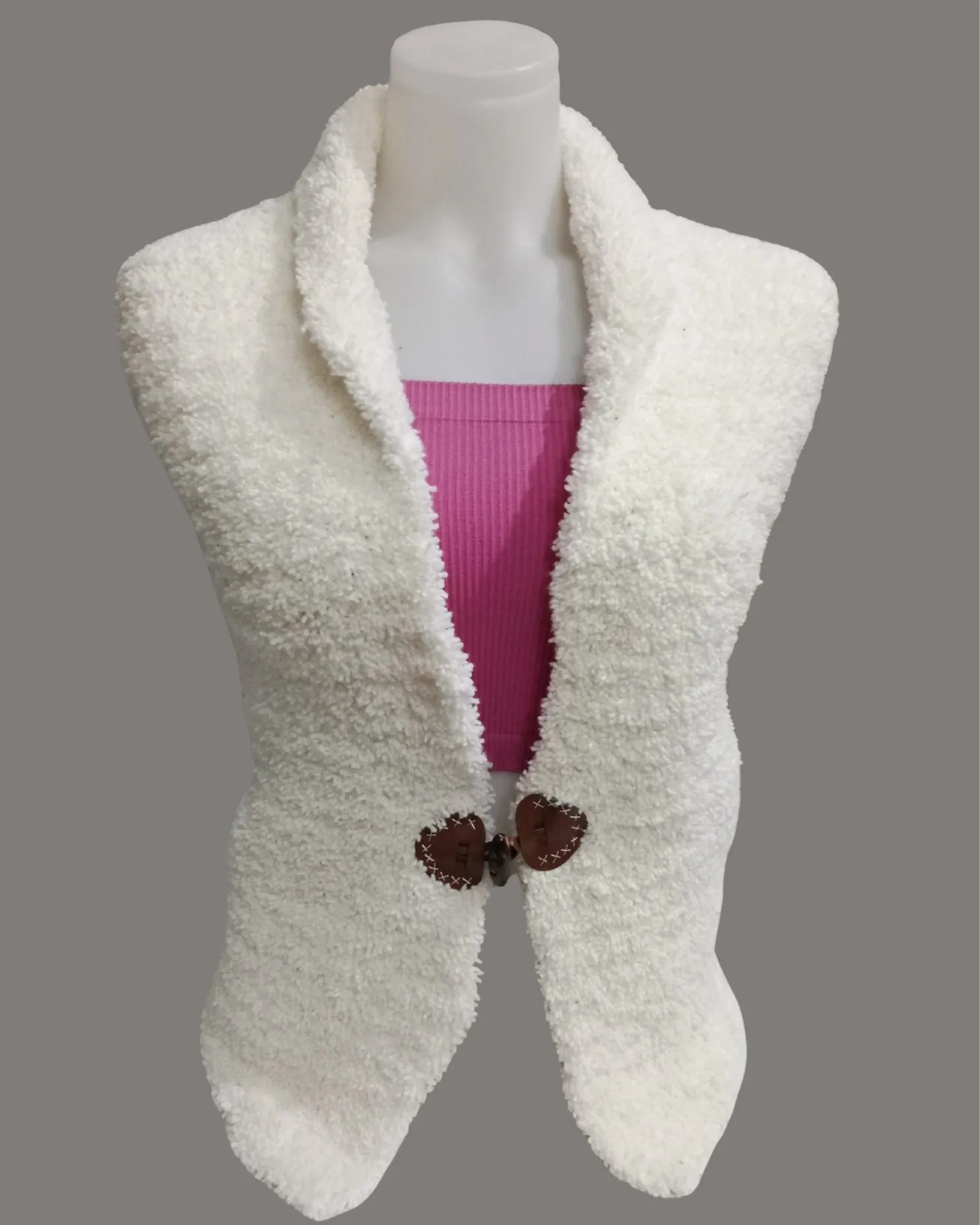 Krem Rengi Kuzu İpten Bohem Tarzı Örgü Yelek - El Örgüsü