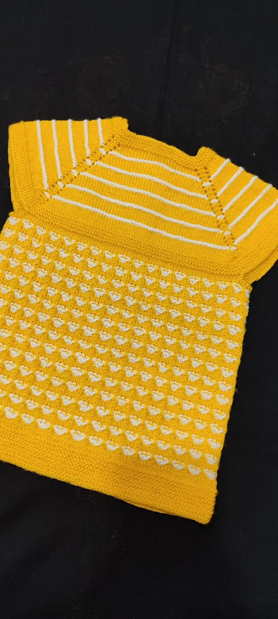 Sarı Beyaz Örgü Çocuk Yeleği - 2-3 Yaş Arası - El Emeği