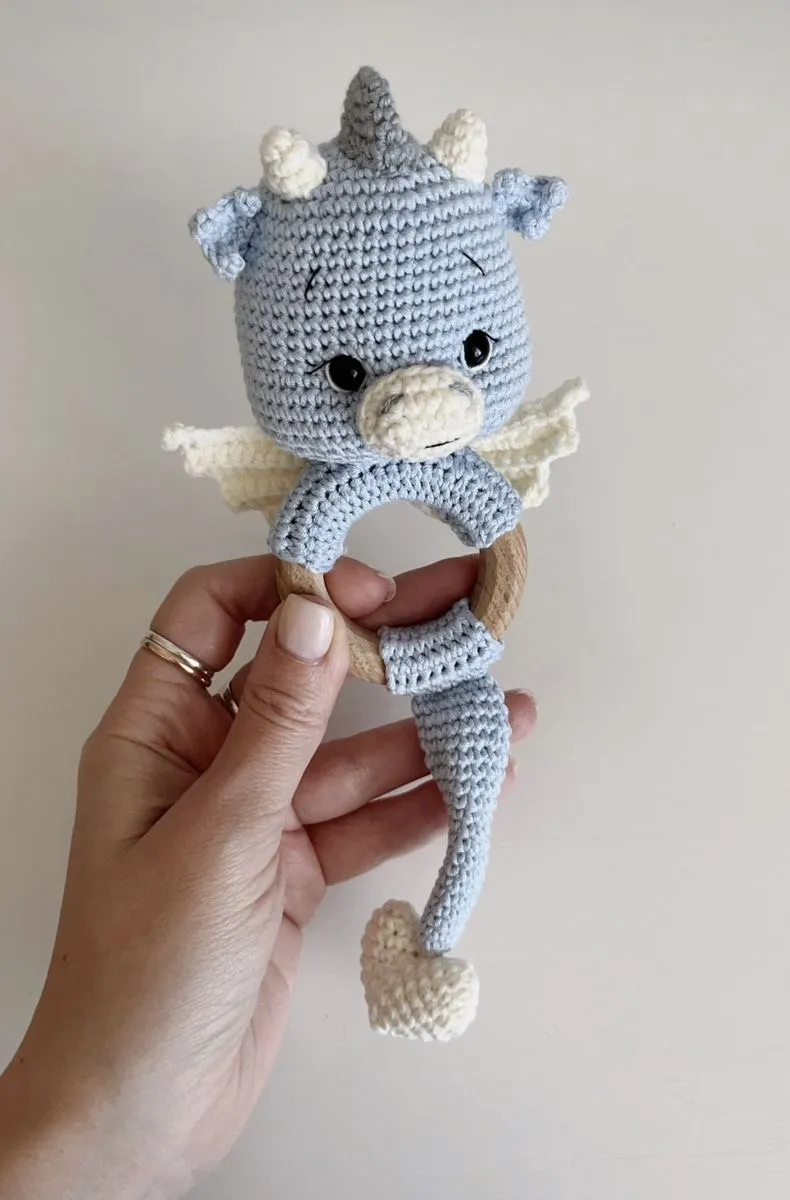 Mavi Amigurumi Dinazor Bebek Çıngırak Oyuncak - El Emeği