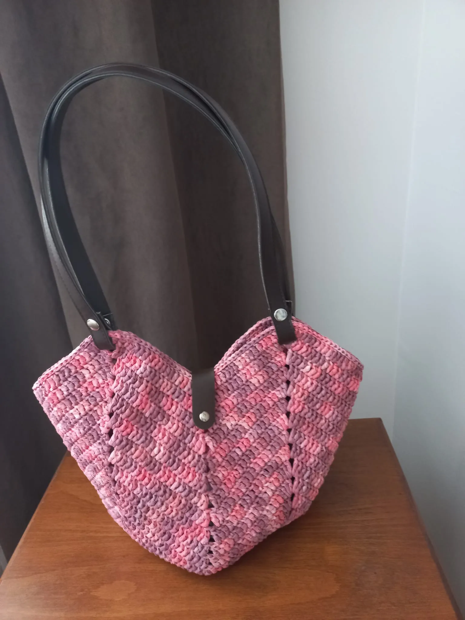 Pembe Lale Model Örgü Omuz Çantası - El Emeği