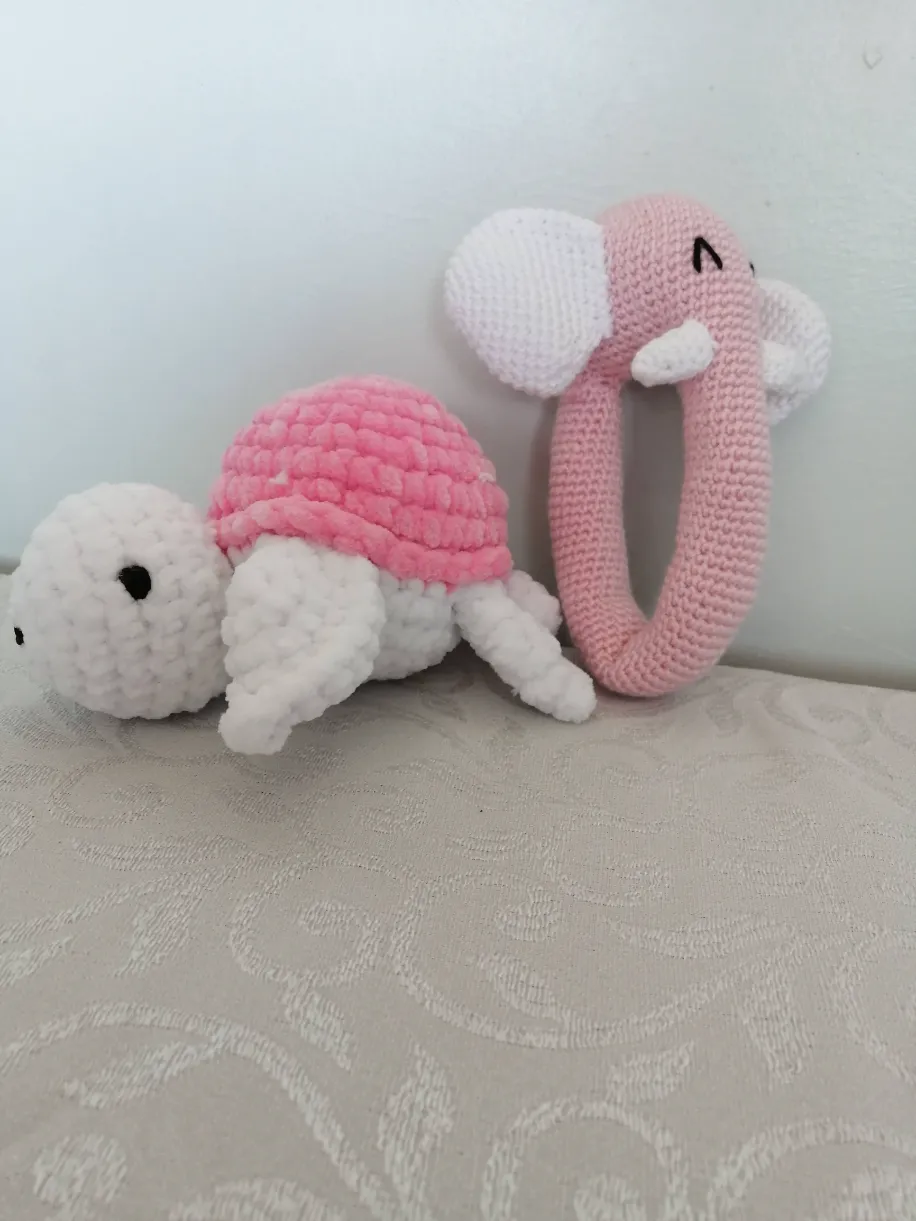 El Örgüsü Çıngıraklı Fil ve Kaplumbağa Seti – Yumuşak, 15 cm – Bebek Hediyesi