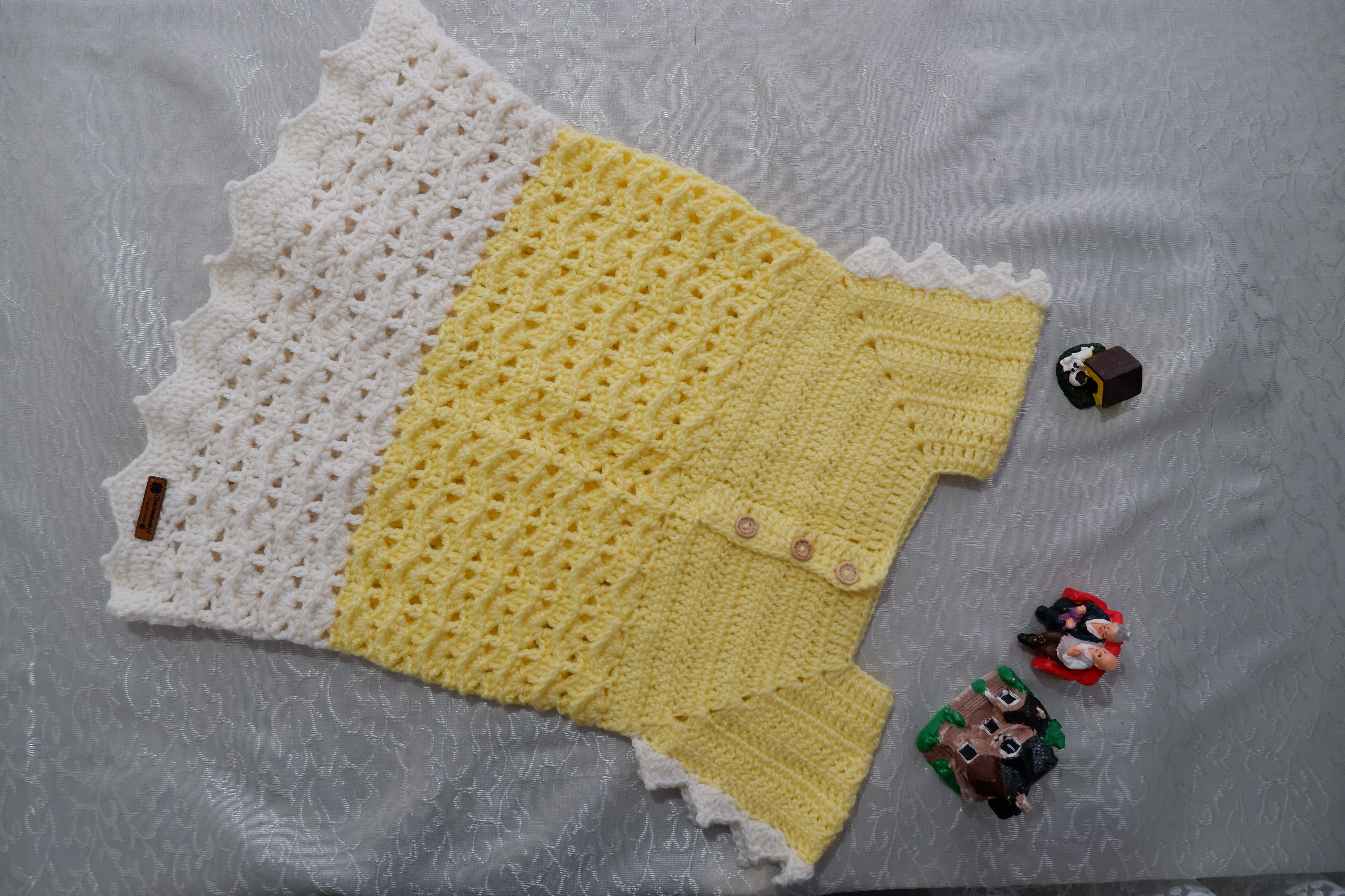 Sarı Beyaz Örgü Kız Bebek Elbisesi 3-4 Yaş - El Emeği