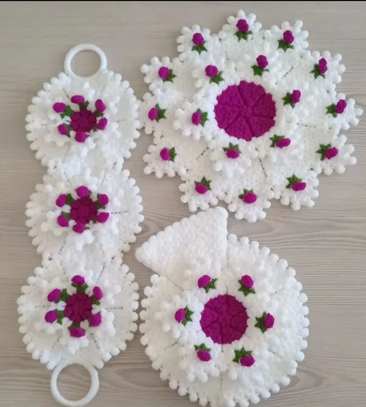 Beyaz ve Pembe Çiçek Desenli 3'lü Banyo Lif Seti - Çeyizlik