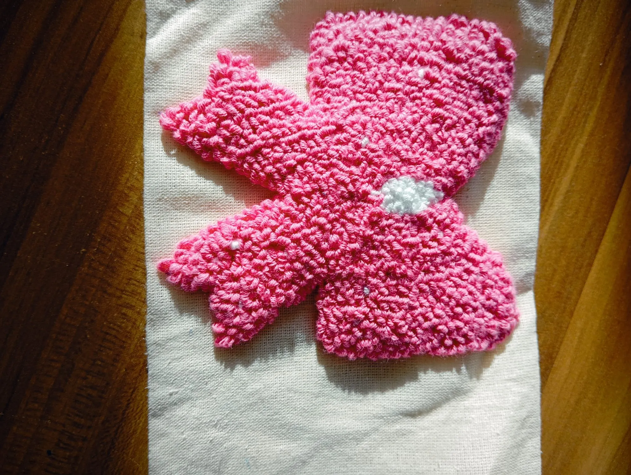 Pembe Fiyonk Desenli Ham Bez Çanta - Punch Nakışı El İşlemesi