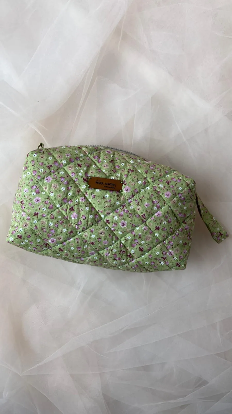 Yeşil Çiçek Desenli Kapitone Makyaj Çantası ve Organizer - El Emeği