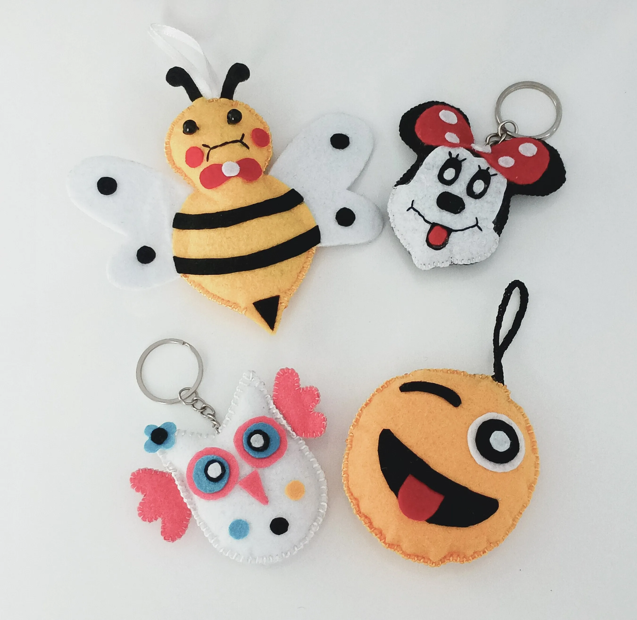 Arı Maya Figürlü Keçe Anahtarlık - El Yapımı Dekoratif Süs