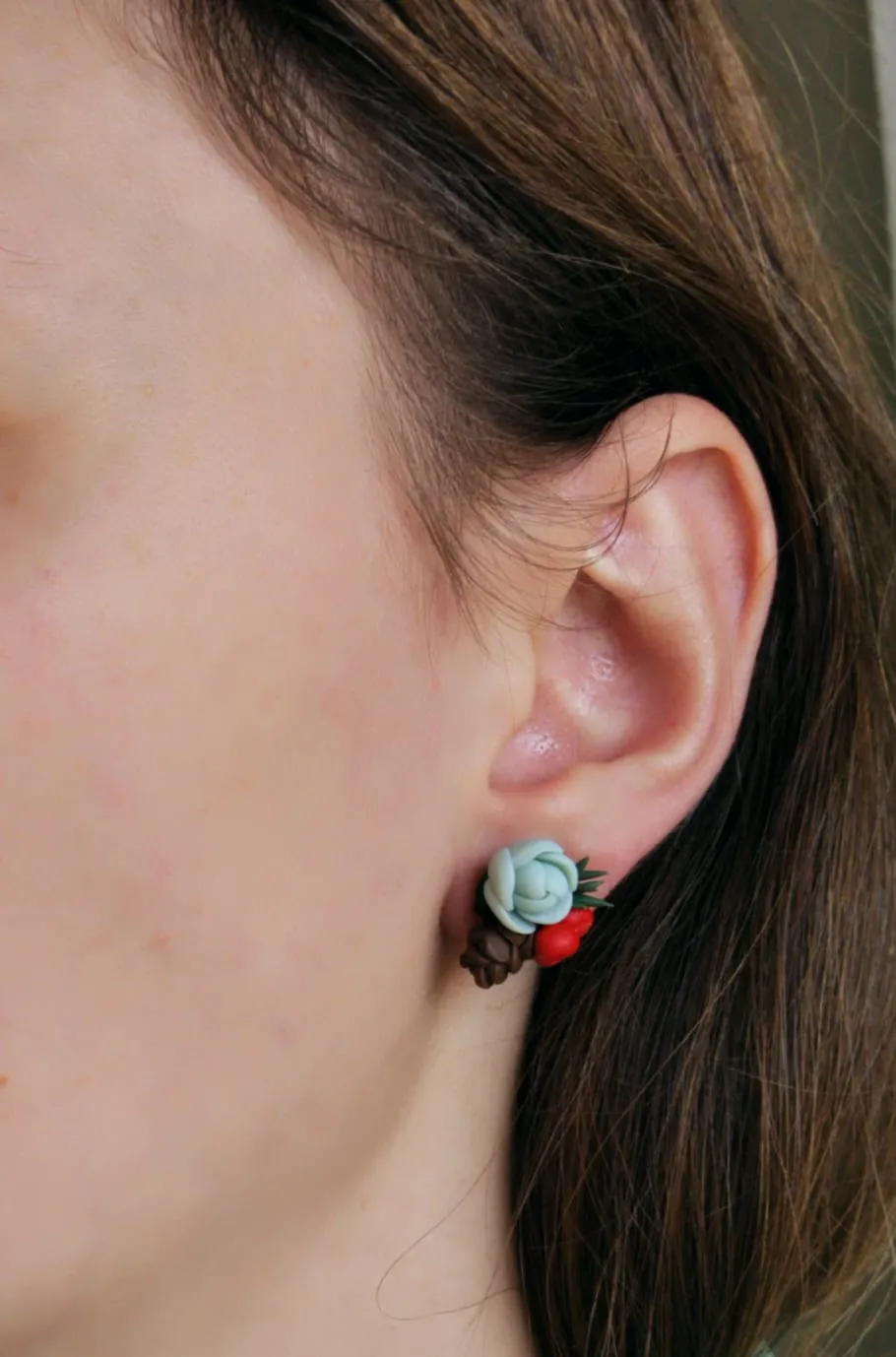 Yılbaşı Temalı Küpe - Polimer Kil, Çiçek ve Kozalak Detaylı, El Yapımı