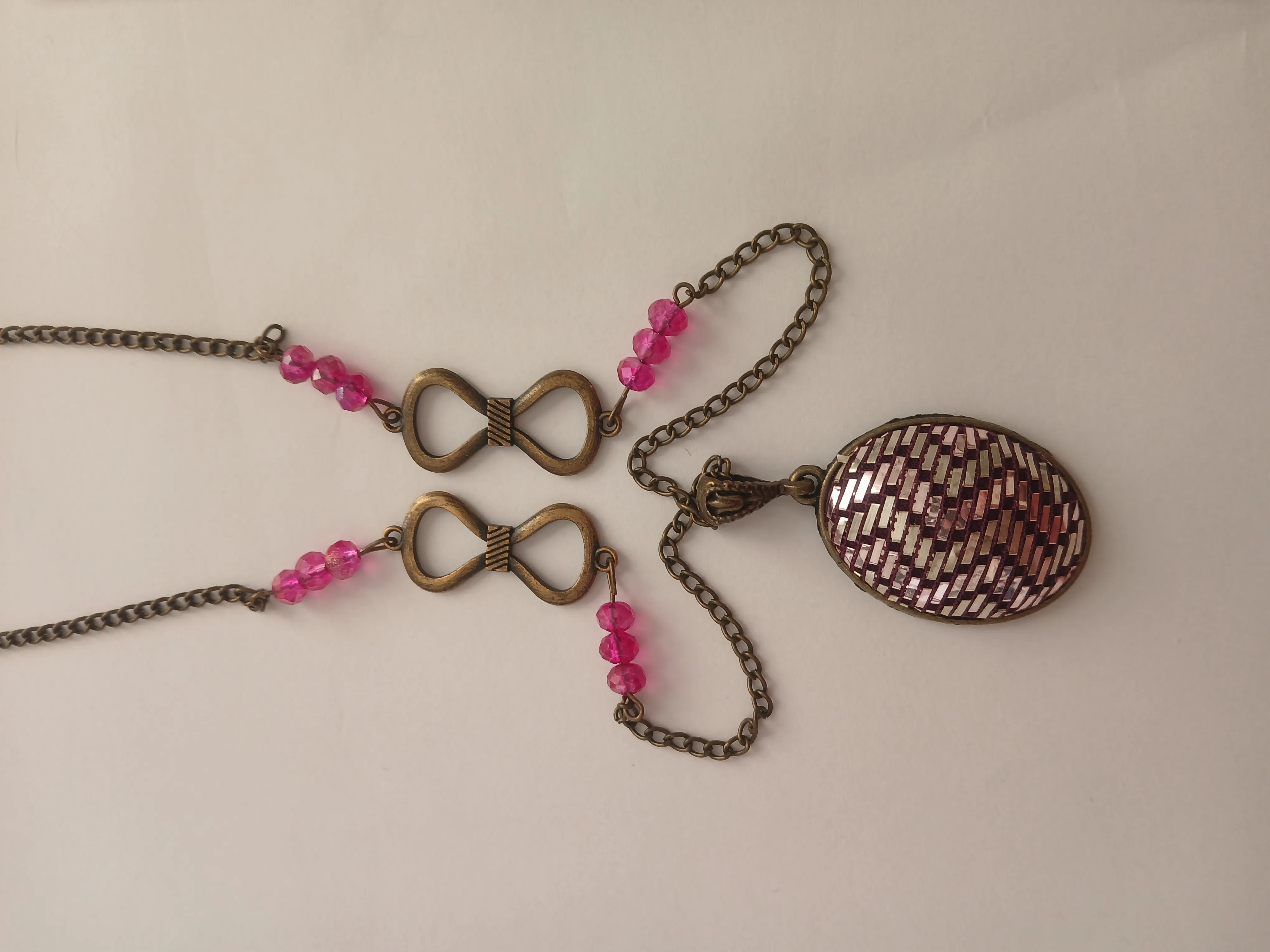El Yapımı Antik Bronz Zincirli Pembe Boncuklu Mozaik Kolye
