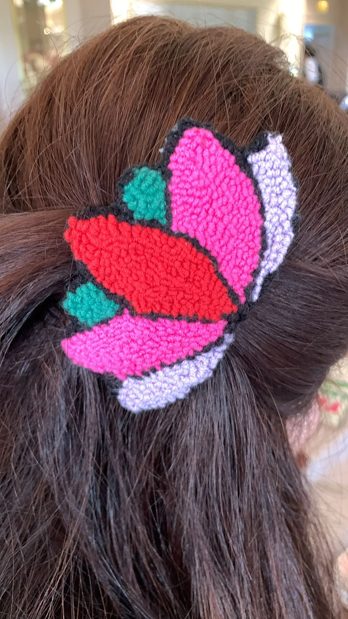 Punch Nakışı Lotus Çiçeği Desenli Toka - El Yapımı Saç Aksesuarı