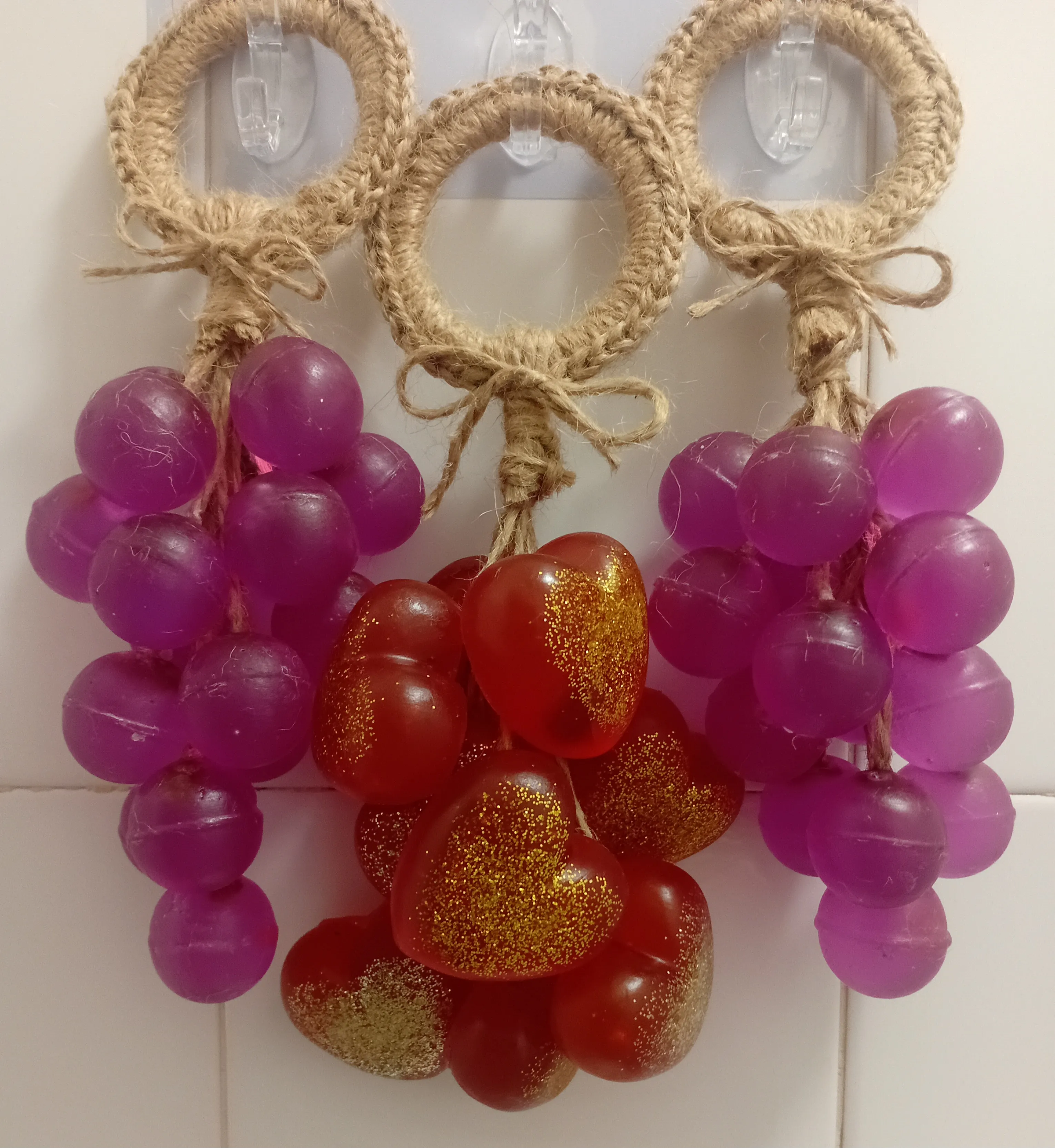 Kokulu Kalp ve Üzüm Sabun Seti - Jüt İp Detaylı, 3'lü Paket