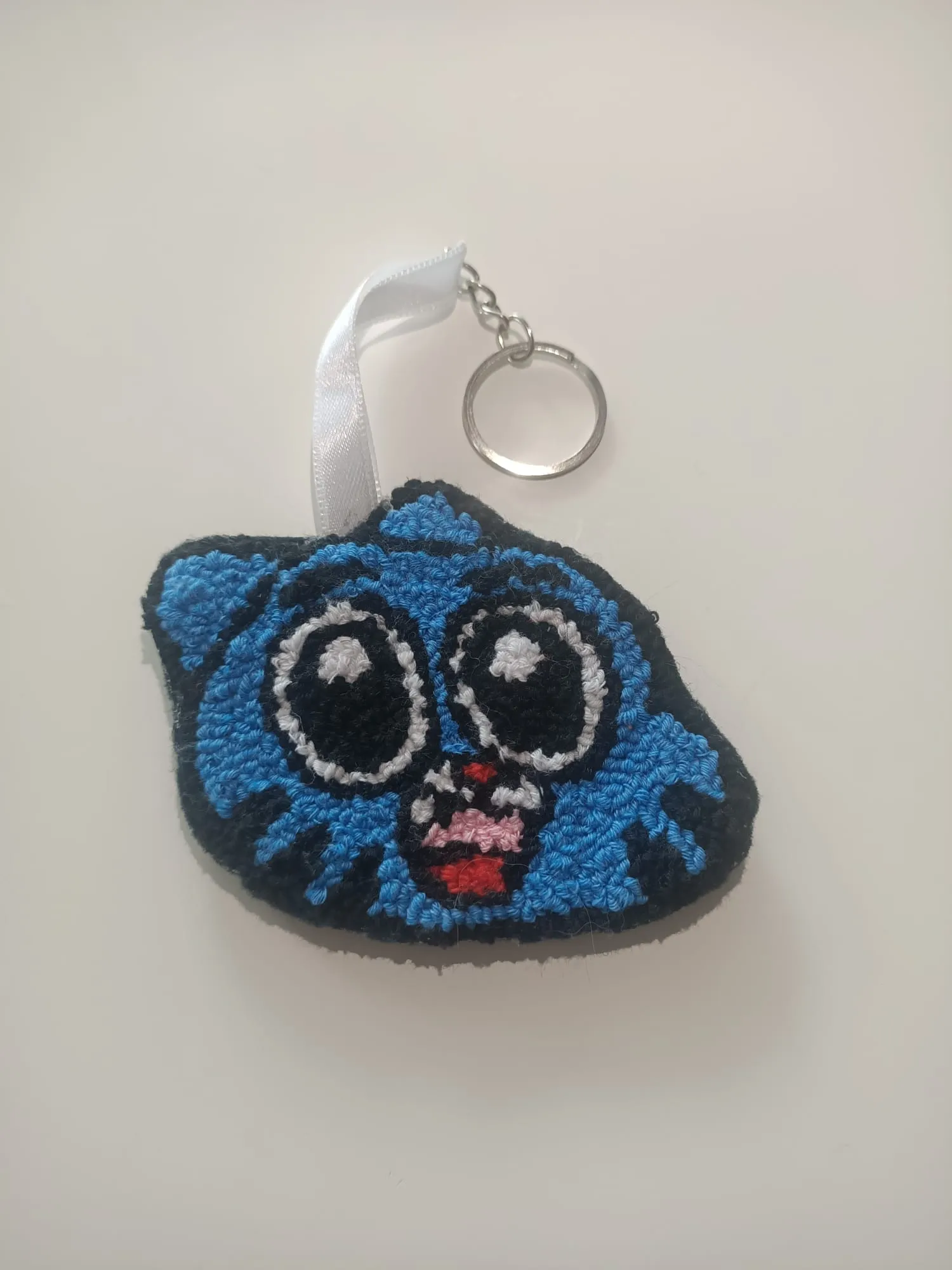 Mavi Gumball Karakteri Kanaviçe İşlemeli Anahtarlık Charm