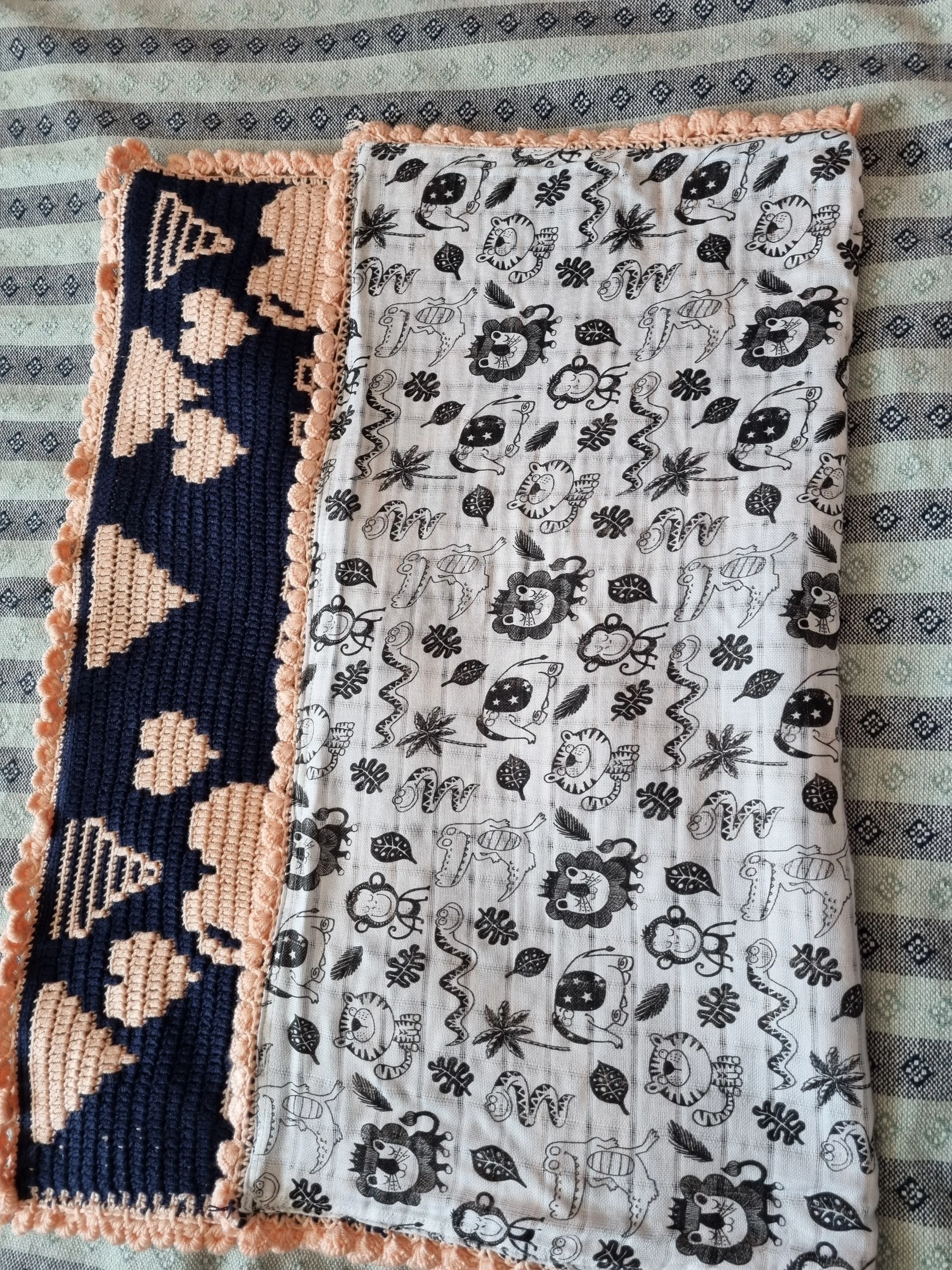 Lacivert Pembe Kalpli Örgü Bebek Battaniyesi - 75x80 cm - El Emeği