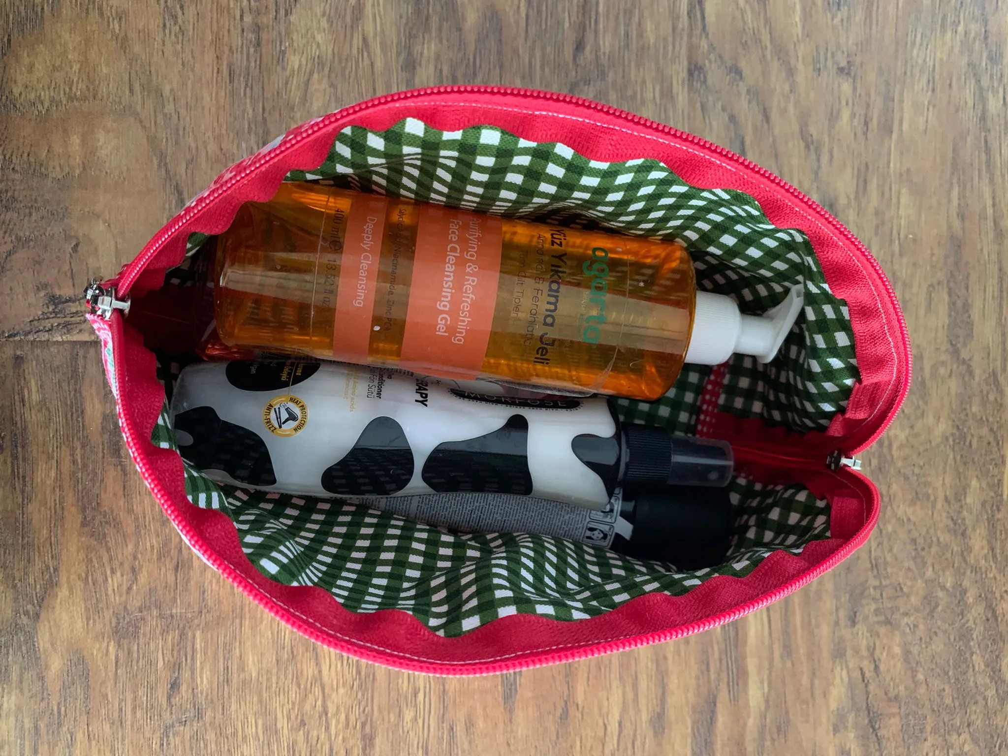 Çiçek Desenli Kapitone Makyaj Çantası - Seyahat Tipi Fermuarlı Organizer