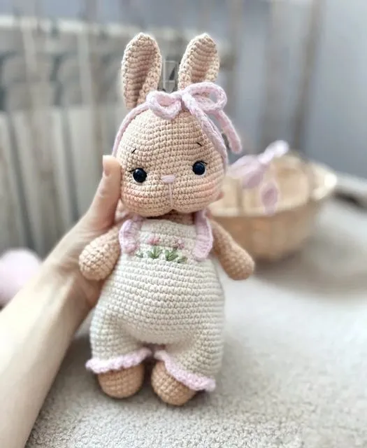 Sevimli Amigurumi Tavşan Bebek Oyuncak - El Örgüsü, Organik