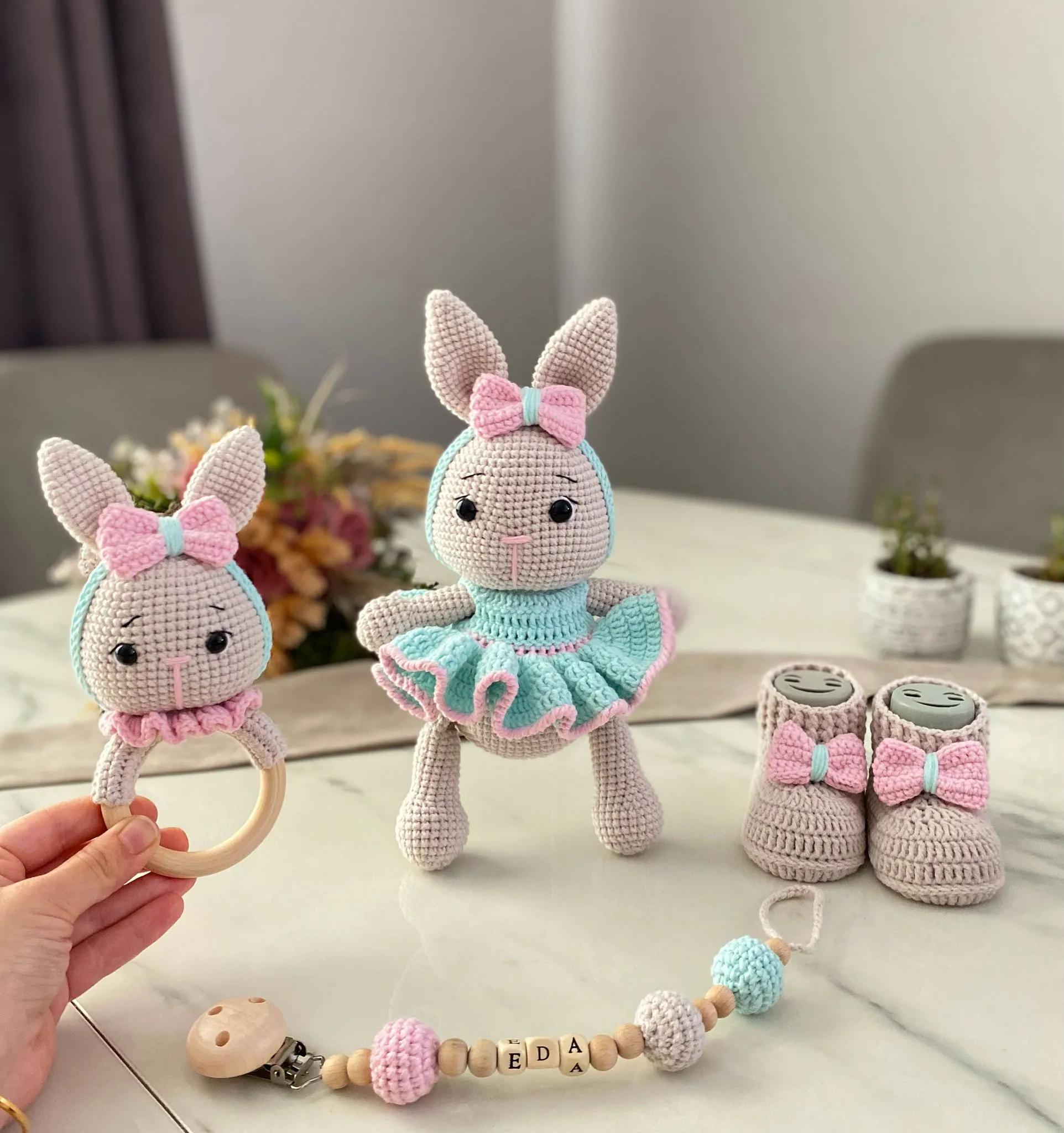 Amigurumi Tavşan 4’lü Hediye Seti
