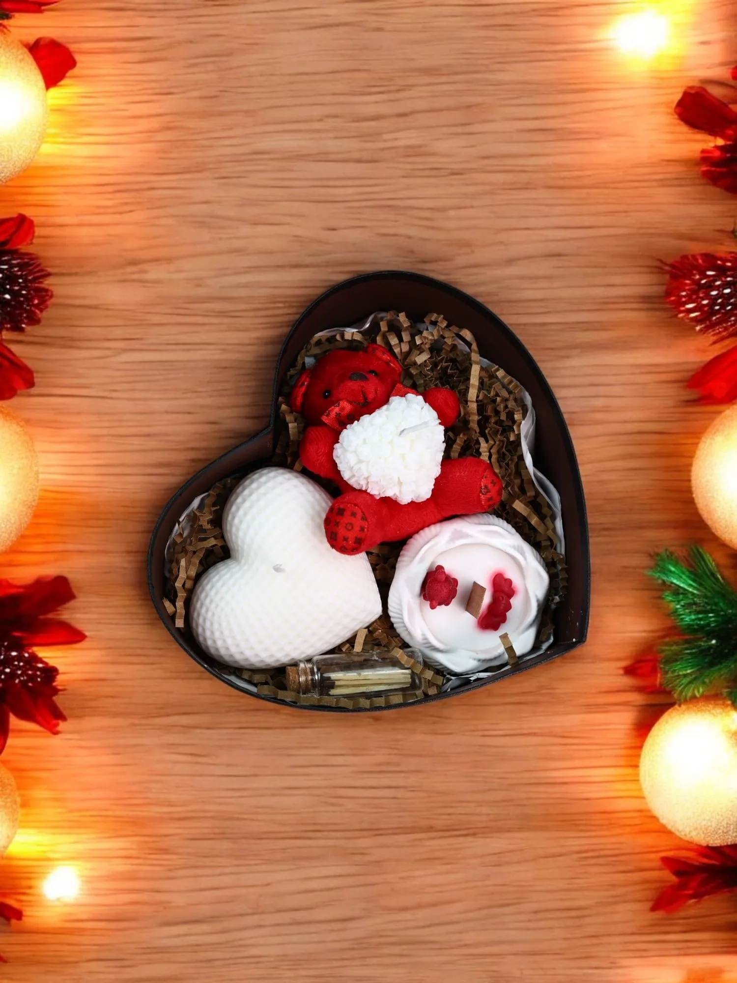 Kalp Hediye Kutusu - Soyawax Doğal Mum ve Peluş Ayıcık