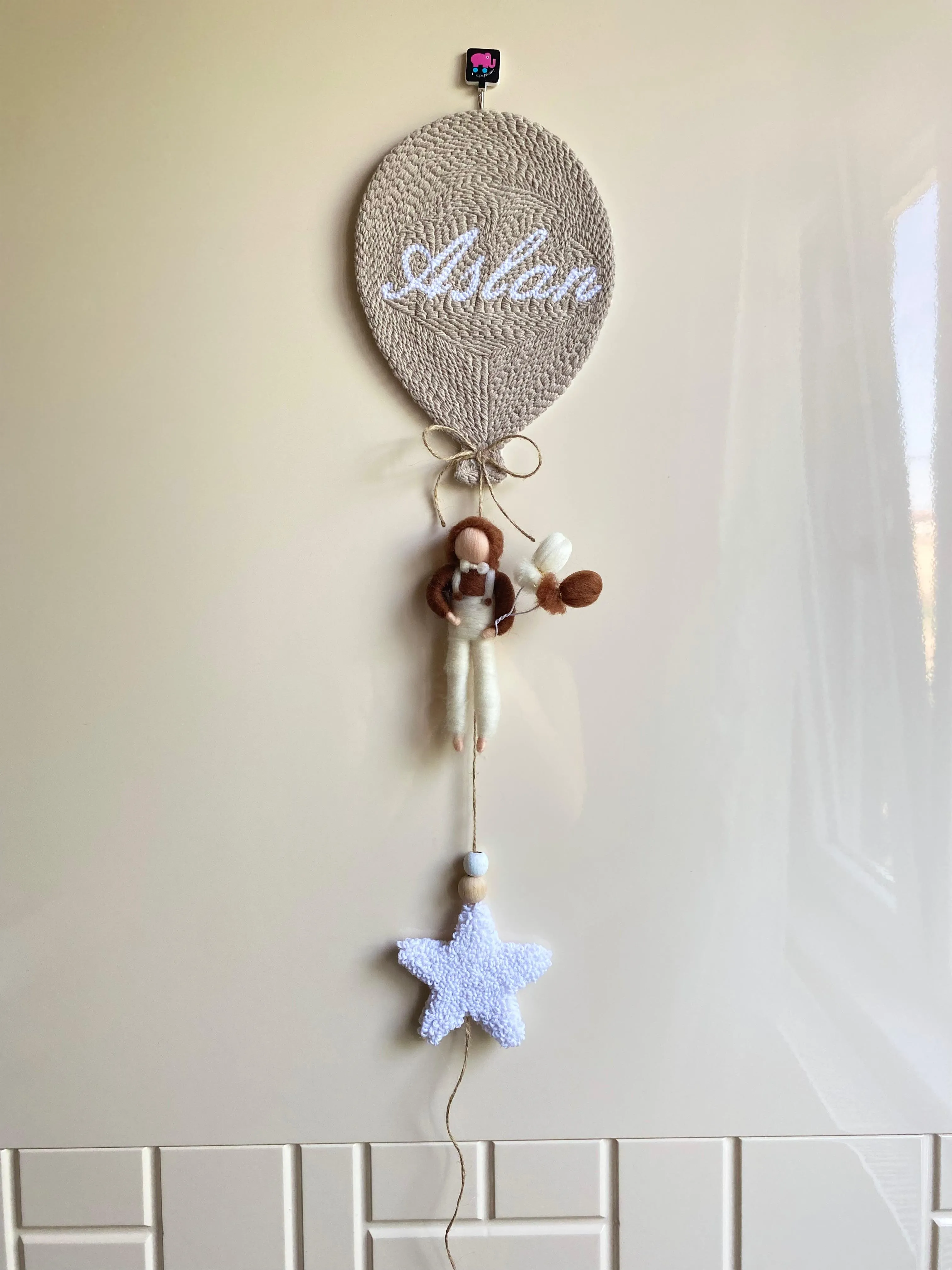 İsim Yazılı Balon Temalı Duvar Süsü - Kişiselleştirilebilir El Yapımı