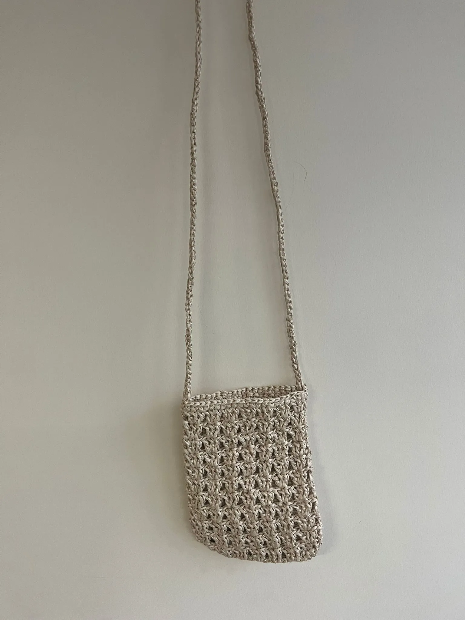 Örgü Telefon Çantası - Krem Renkli, Askılı, Sade Tasarım