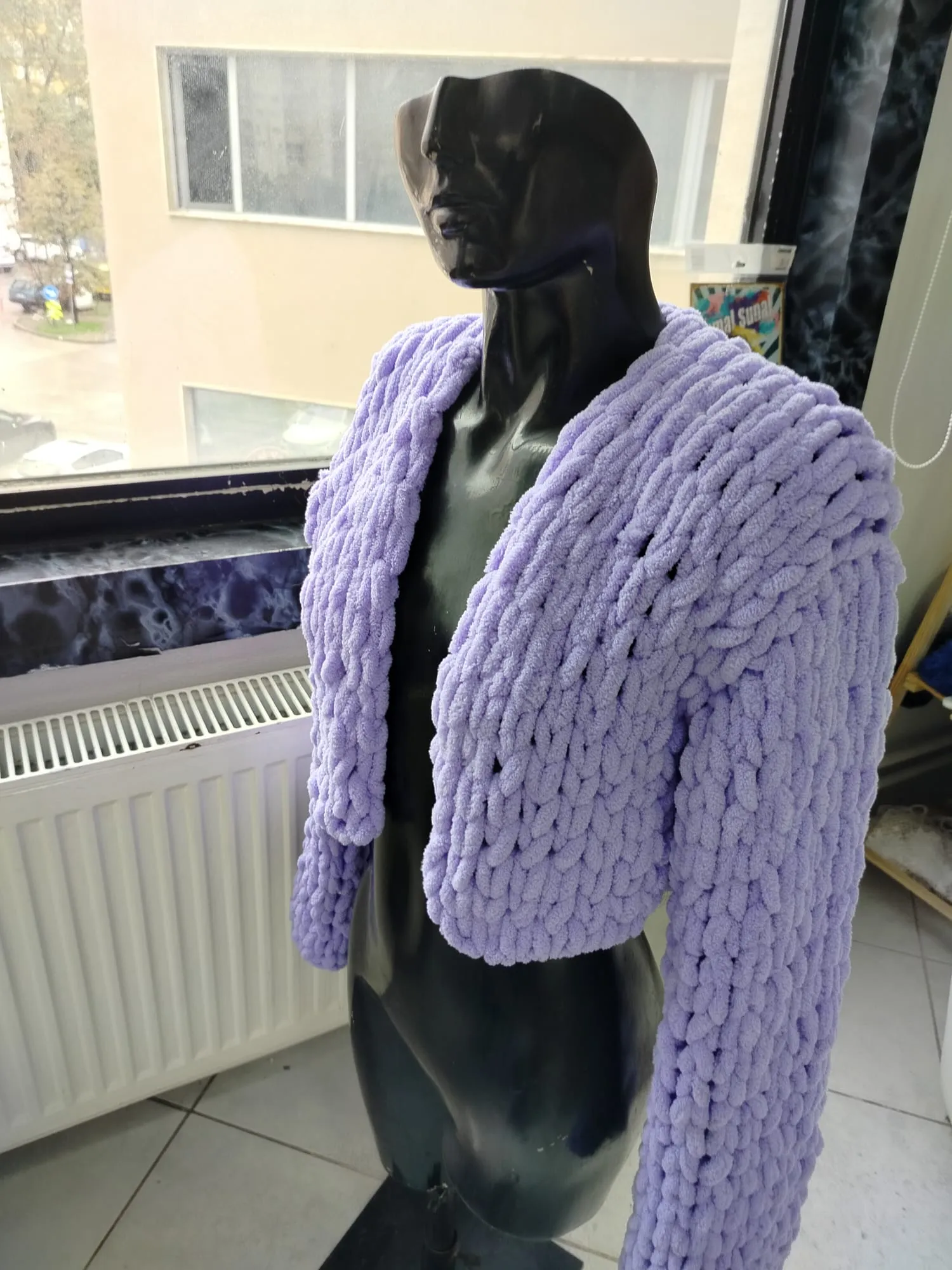 Açık Mor Crop Hırka - Kalın Örgü, Yumuşak Dokulu - El Örgüsü