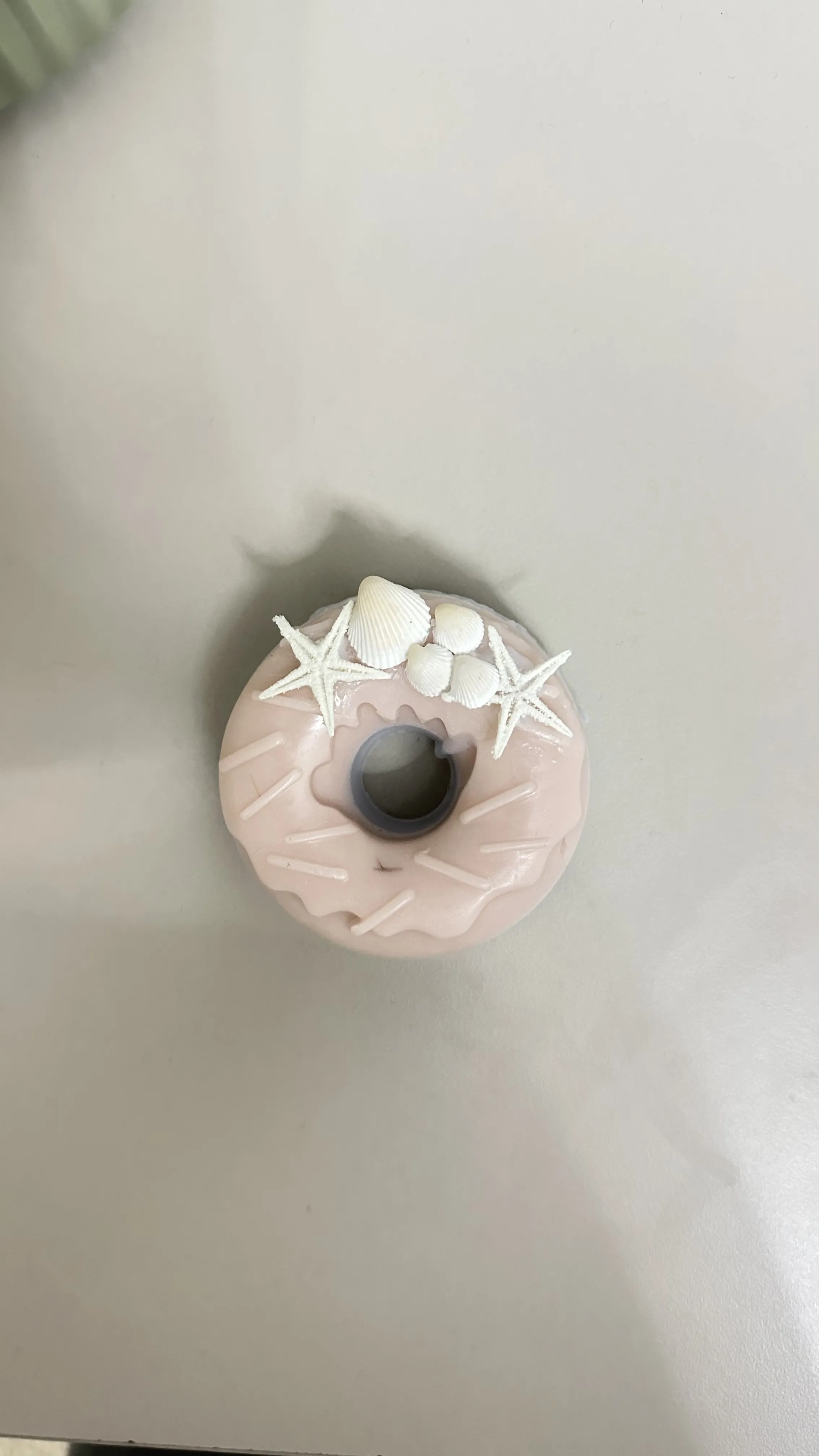 Pembe Donut Sabun - Deniz Kabuklu ve Yıldız Detaylı Kıyı Halkası