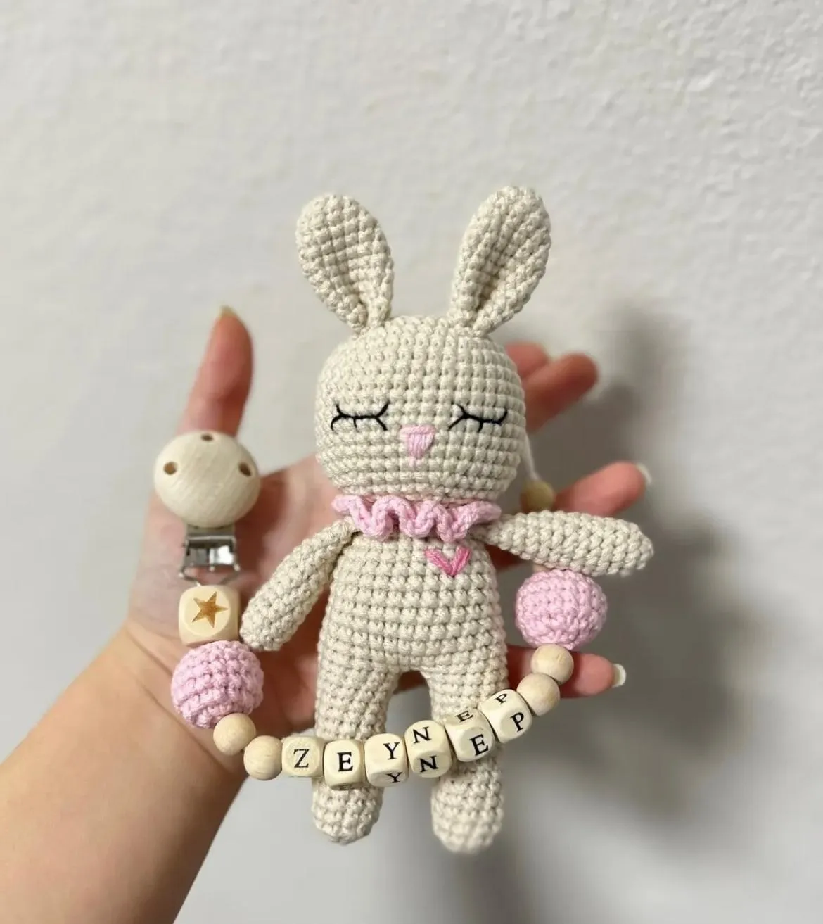 Amigurumi Mini Tavşan Ve Emzik Zinciri