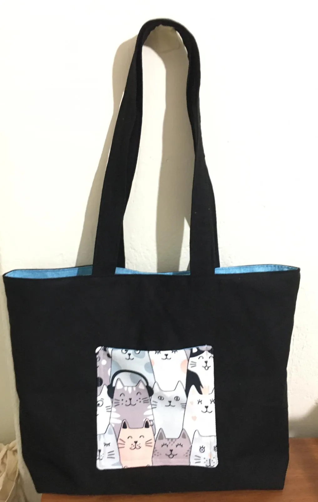Kedi Desenli Siyah Gabardin Tote Çanta – 2 Cepli, El Yapımı