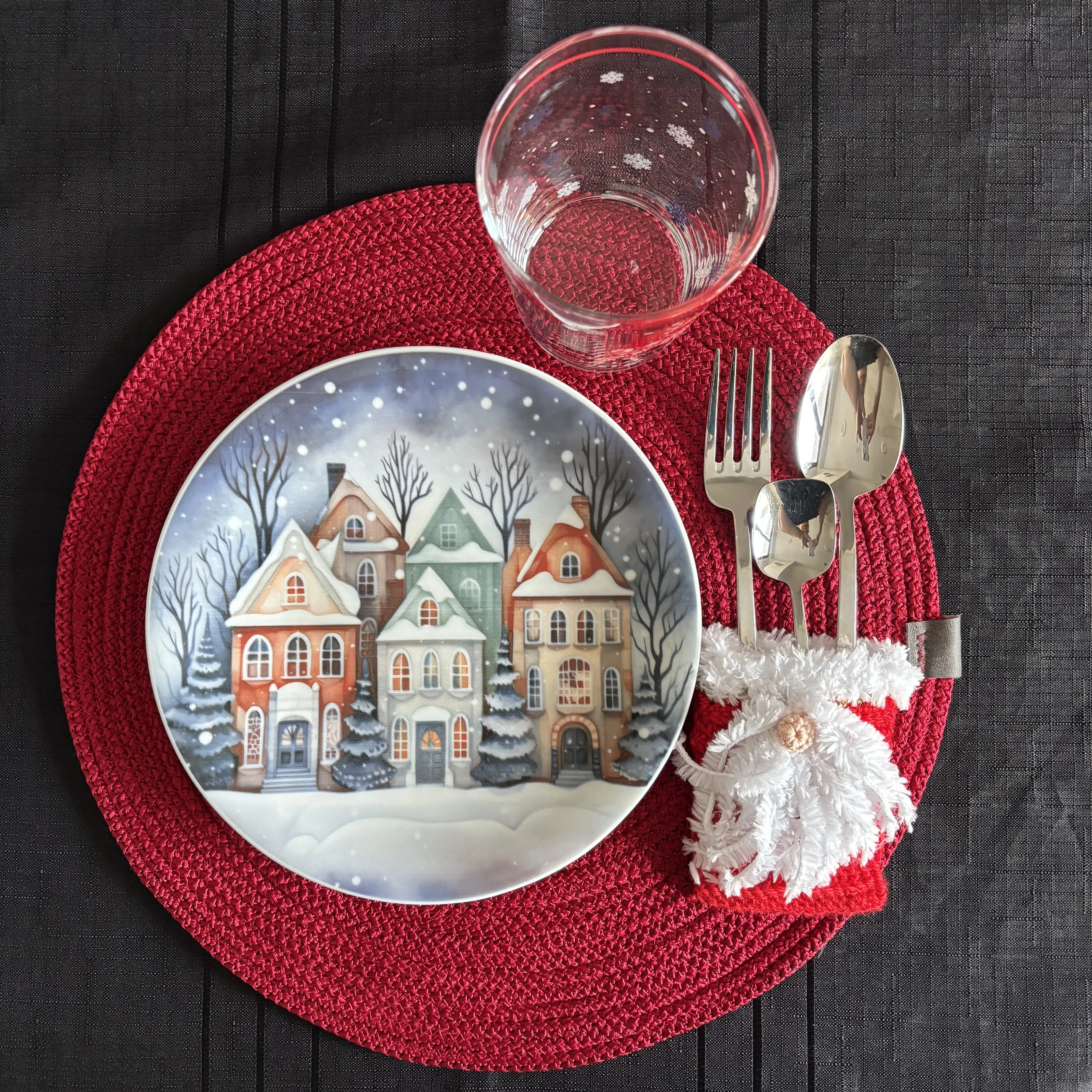 Kırmızı Beyaz Noel Baba Çatal Kaşık Kılıfı - El Örgüsü Sunumluk