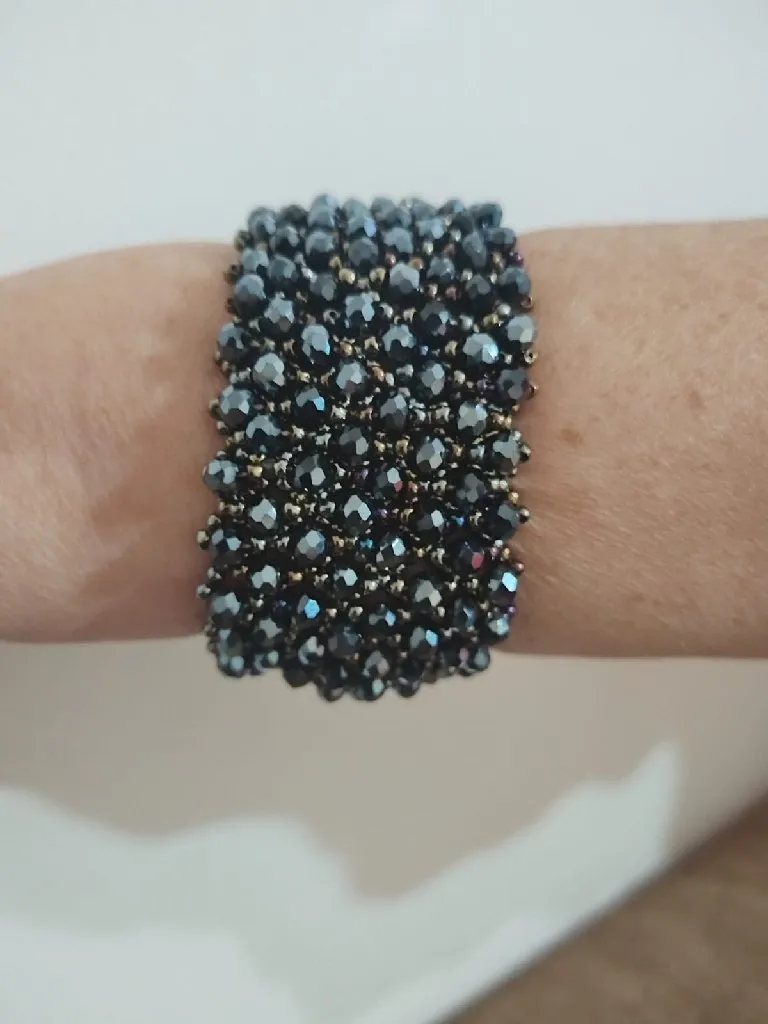 “El Yapımı Kristal Parıltı Bileklik – Siyah | Zarif Tasarım”
