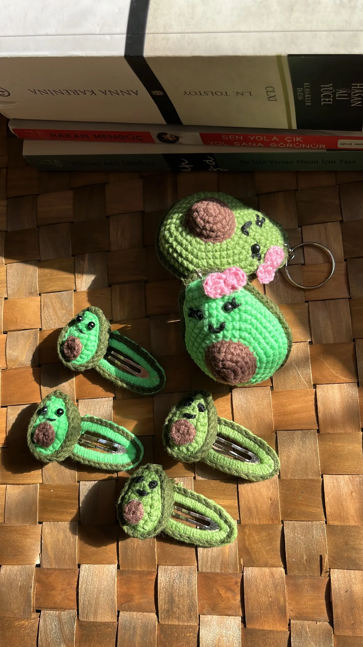 Tığ İşi Avokado Anahtarlık ve Çıt Çıt Toka Seti - El Yapımı