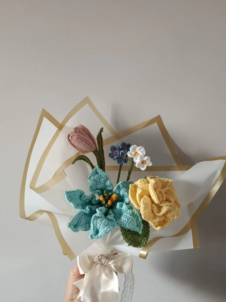 Örgü Çiçek Buketi - Koton İpten El Yapımı Dekoratif Buket