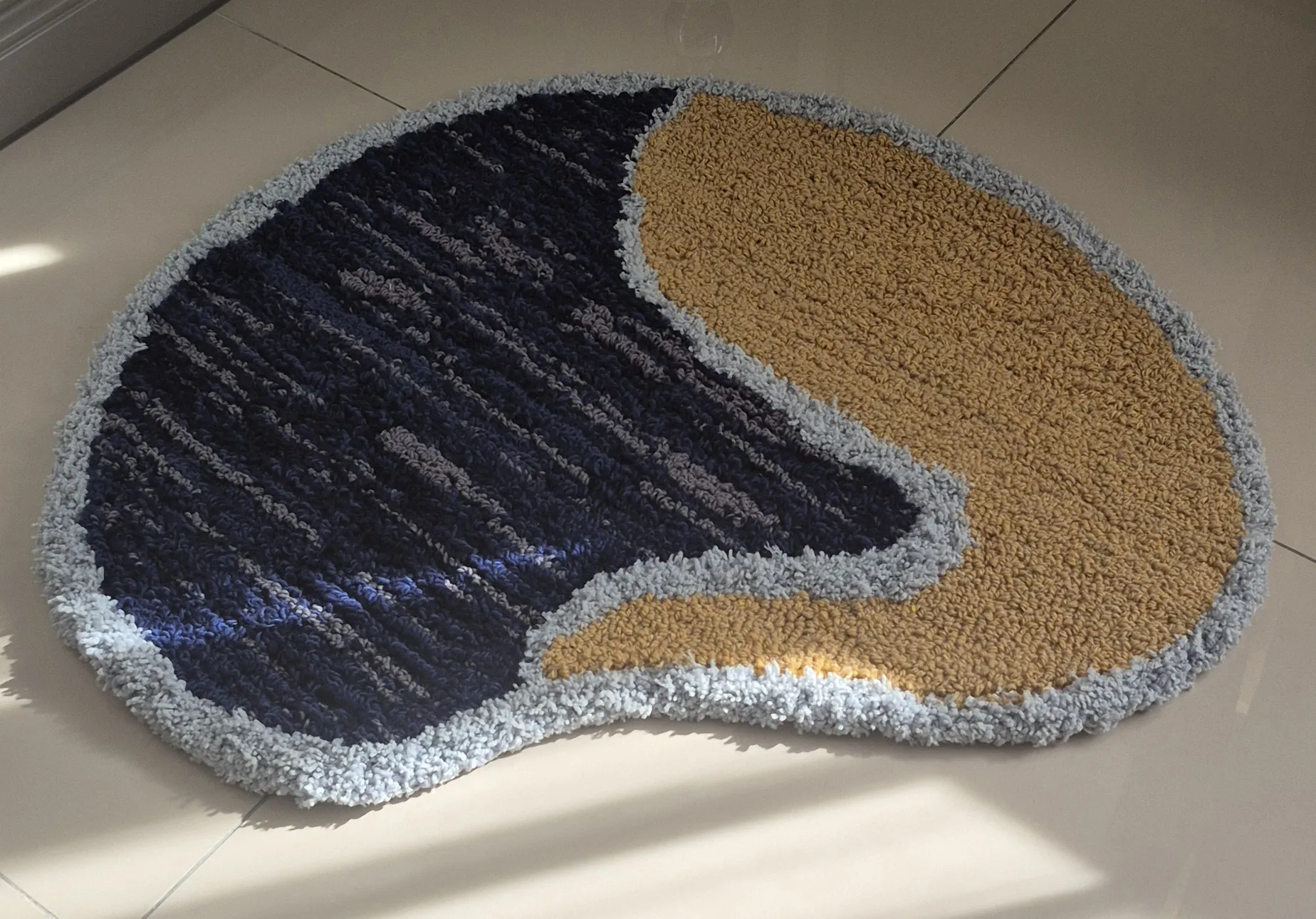 Mavi ve Sarı Tufting Desenli Halı Paspas - El İşçiliği