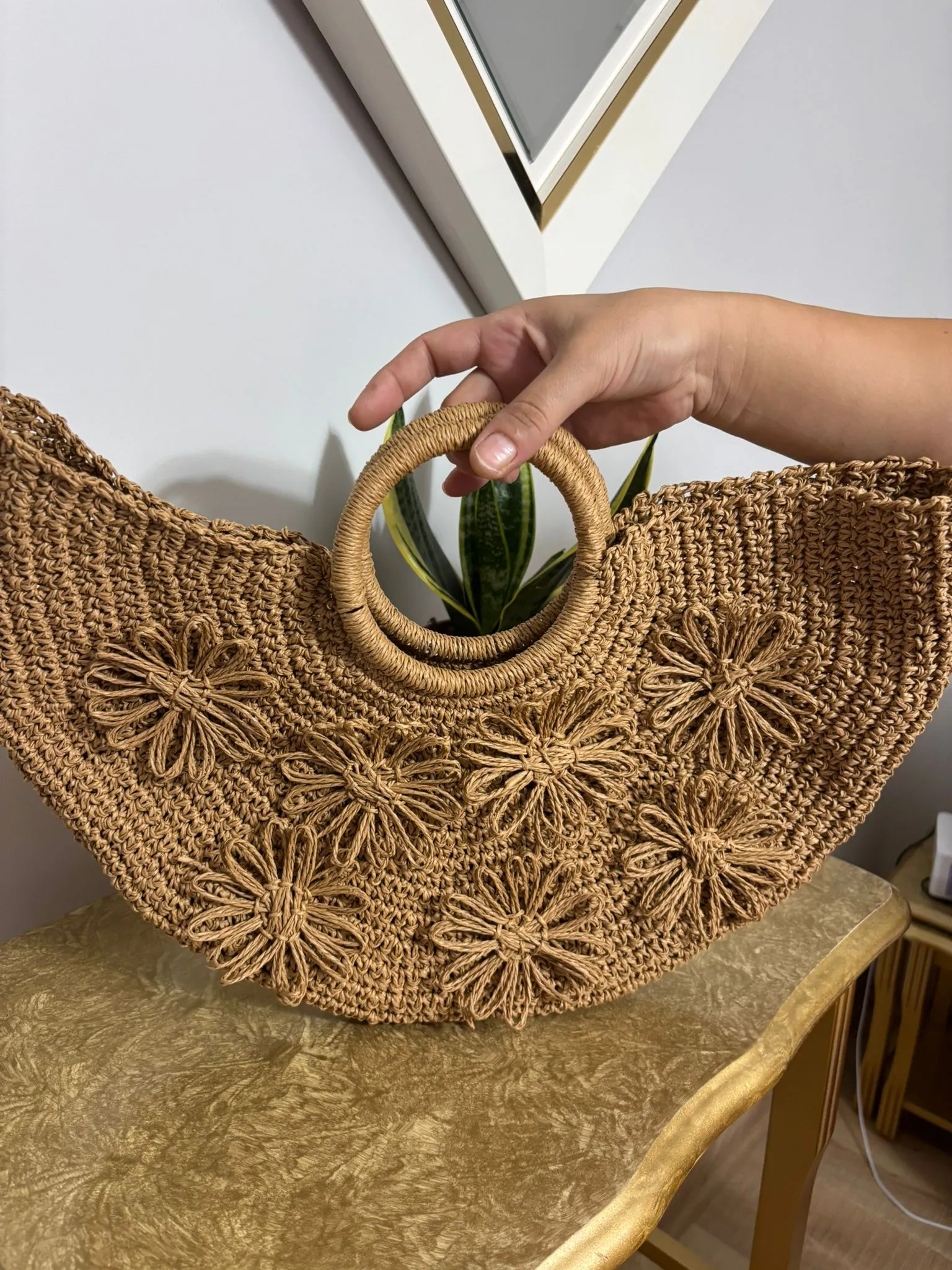 Kahverengi Kağıt İp Örgü Çanta - Çiçek Desenli ve Yuvarlak Saplı