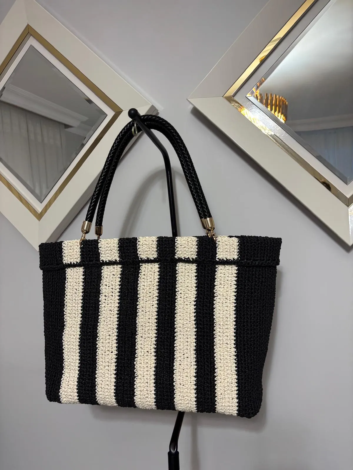 Büyük Boy Siyah Beyaz Çizgili Plaj Çantası - El Örgüsü