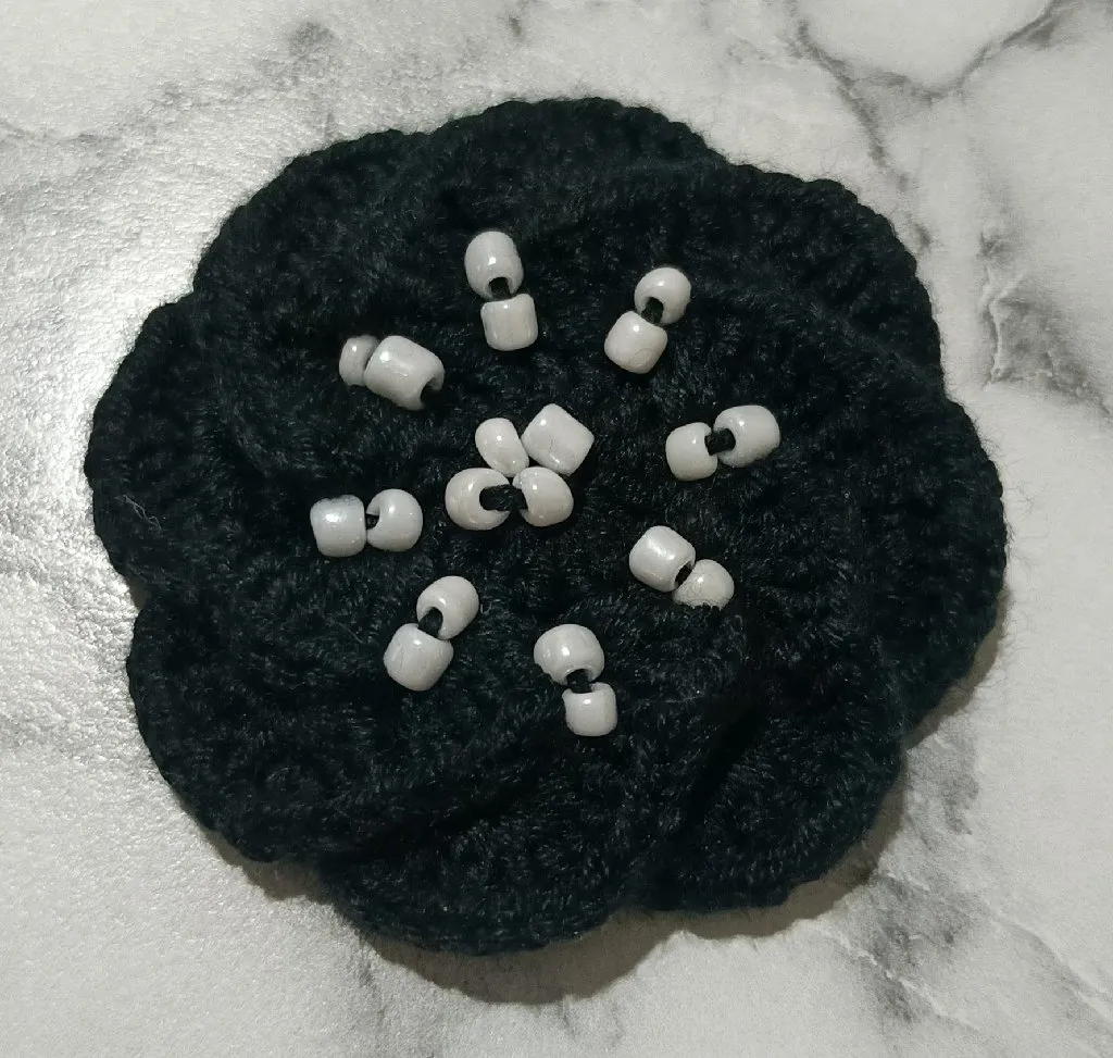 Siyah Yün Patik Süsü - Boncuk Detaylı - 4'lü Paket