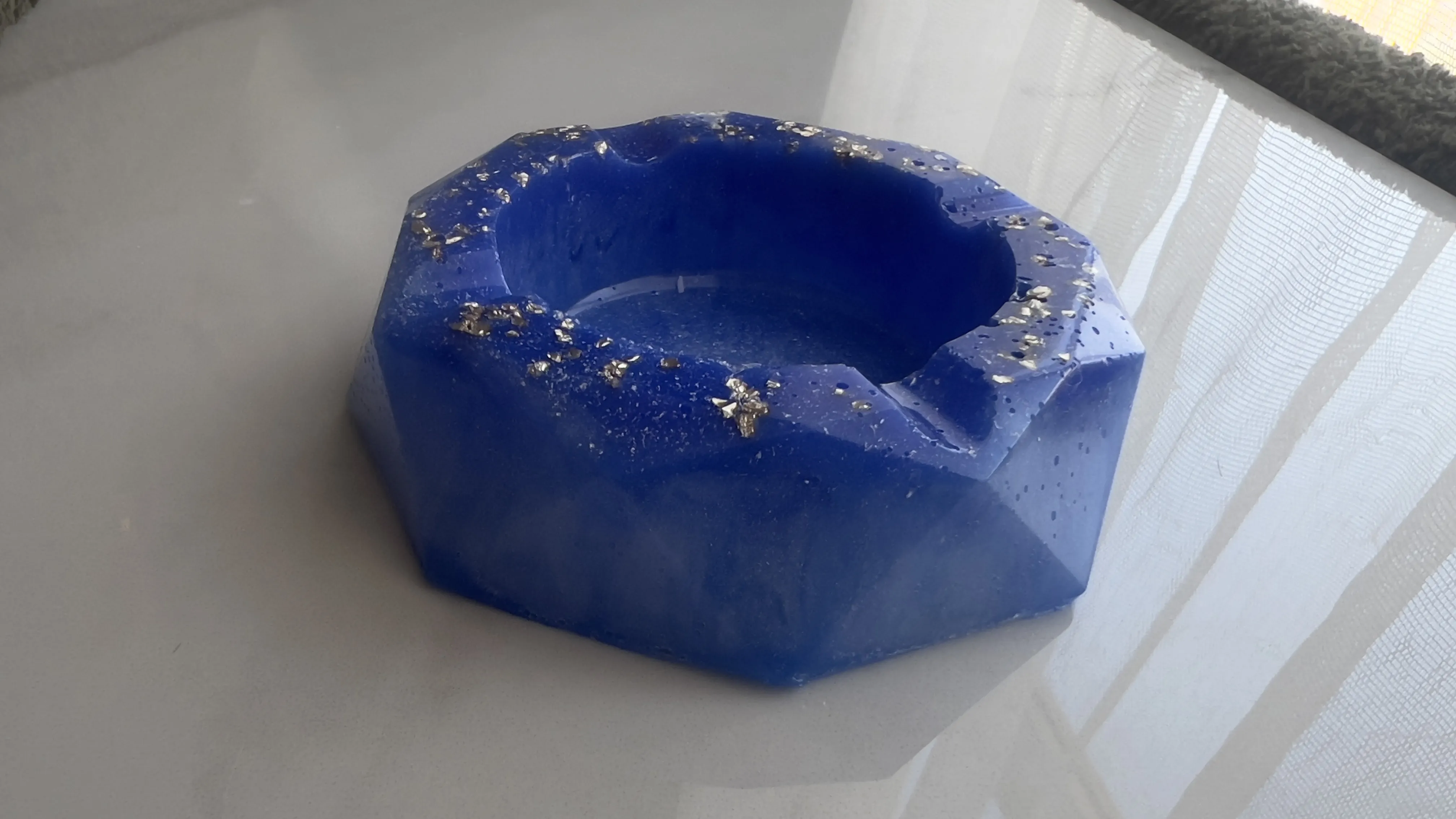 Mavi Epoksi Küllük - Yıldız Tozu Detaylı Dekoratif Küllük